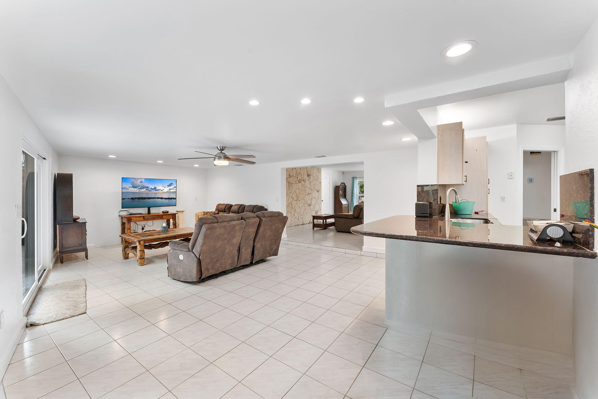 TUNISON PALMS SEC 1 - Residential