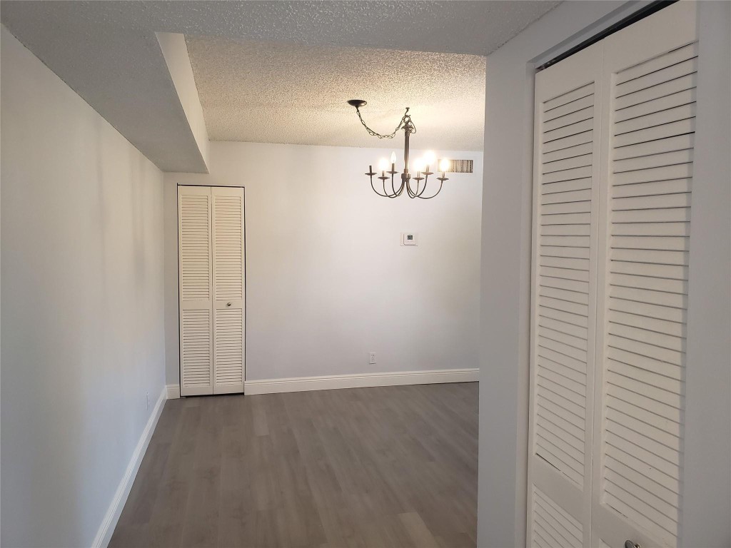 GRENADIER TRACE - Residential