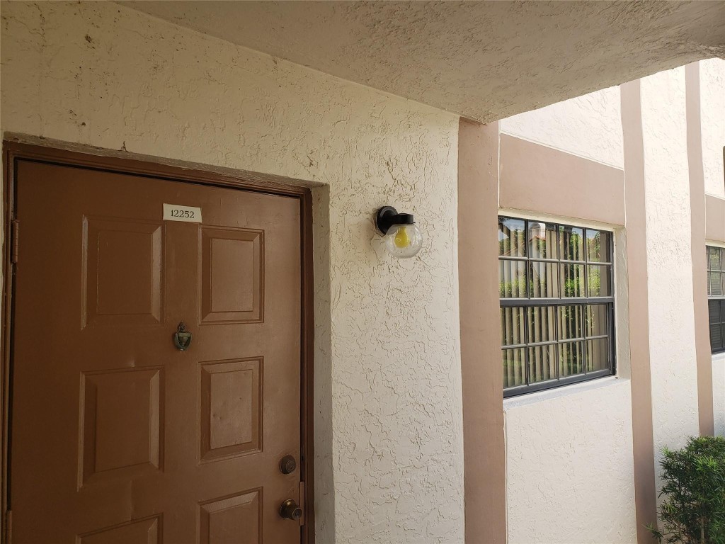 GRENADIER TRACE - Residential