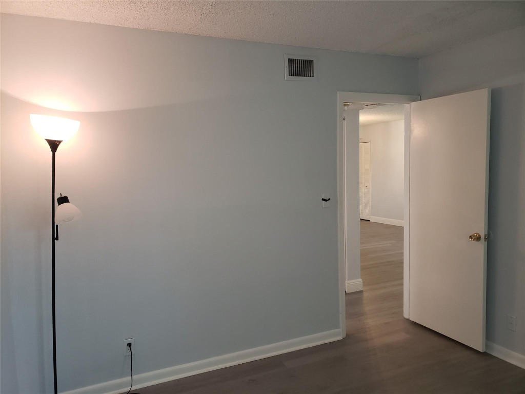 GRENADIER TRACE - Residential