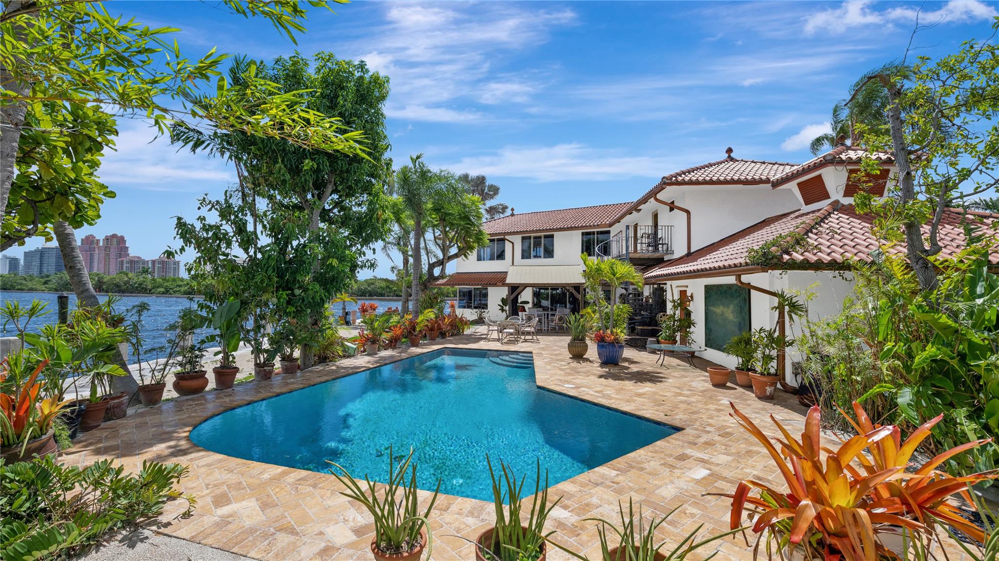 Coral Ridge 21-50 B - Residential