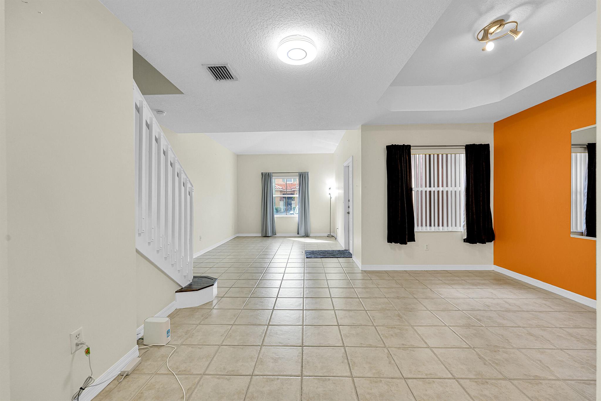 4972 Leeward Lane 3905