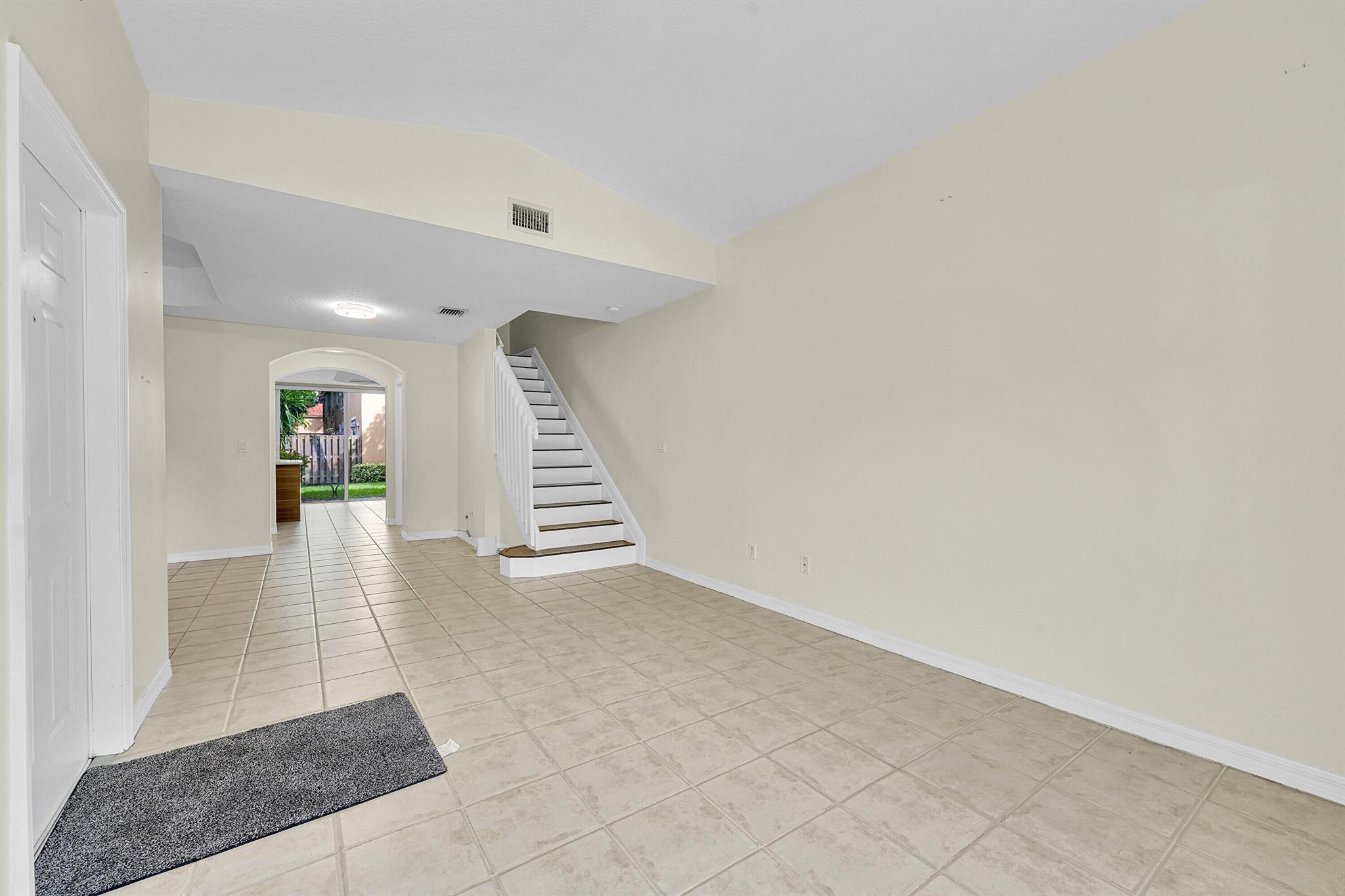 View photos, virtual tours, details... 4972 Leeward Lane 3905