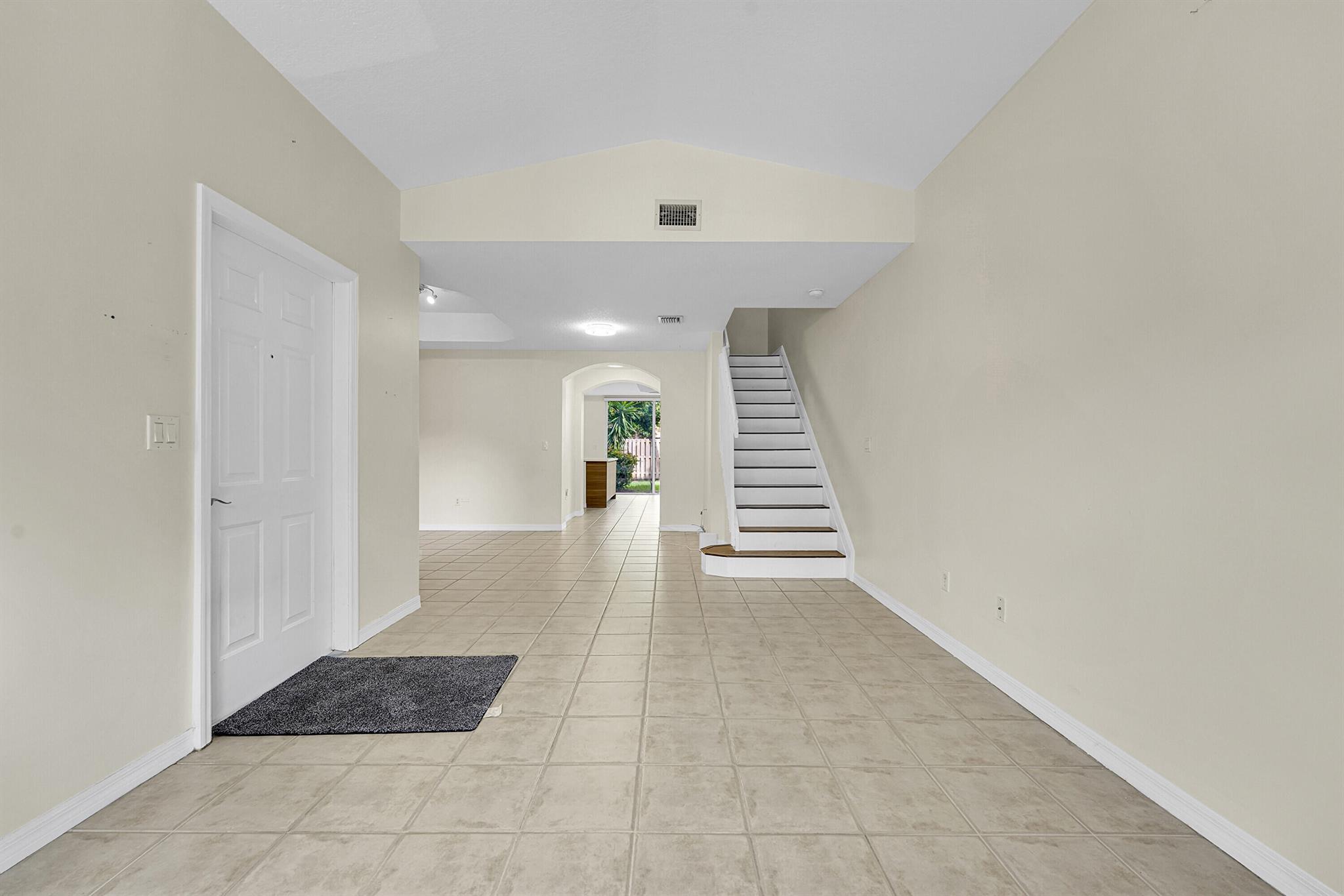 View photos, virtual tours, details... 4972 Leeward Lane 3905