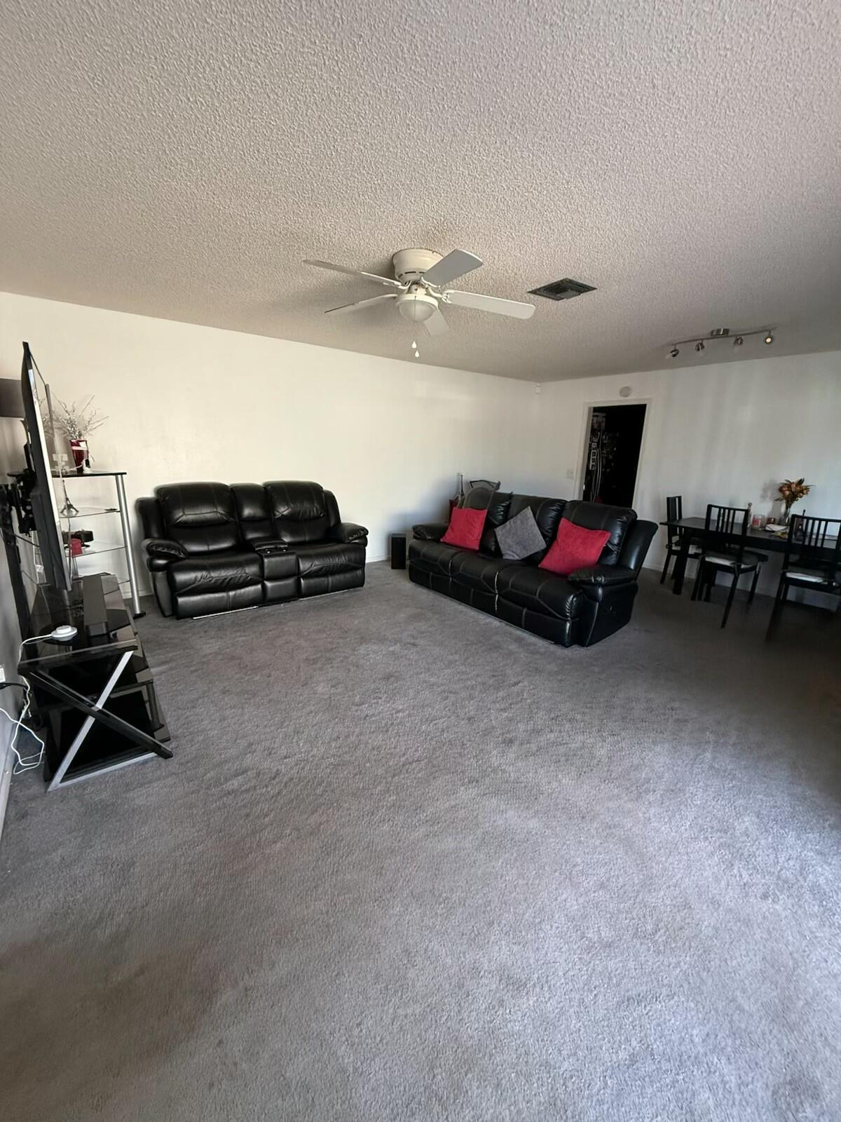 QUADRILLE - Residential