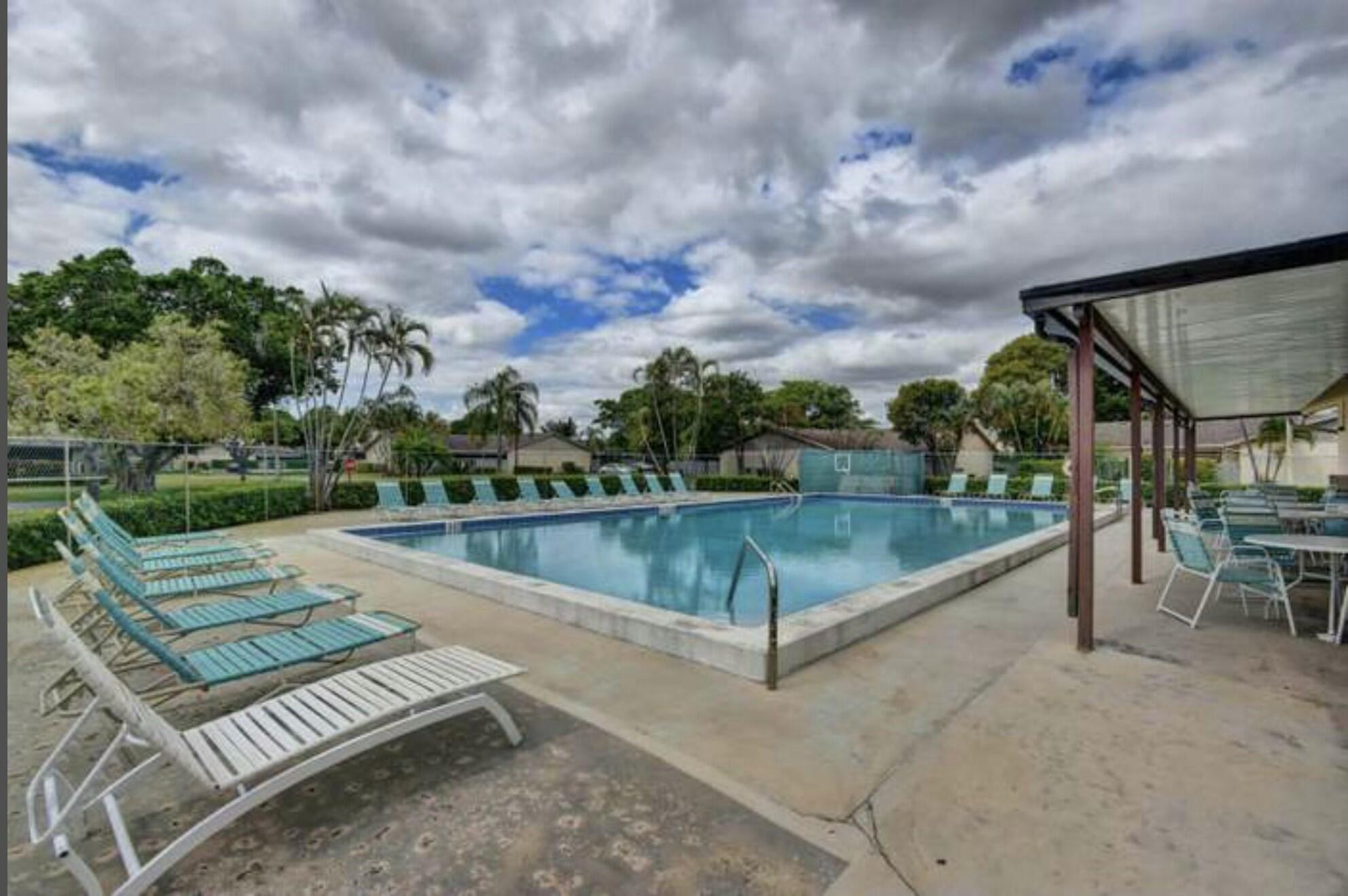 QUADRILLE - Residential