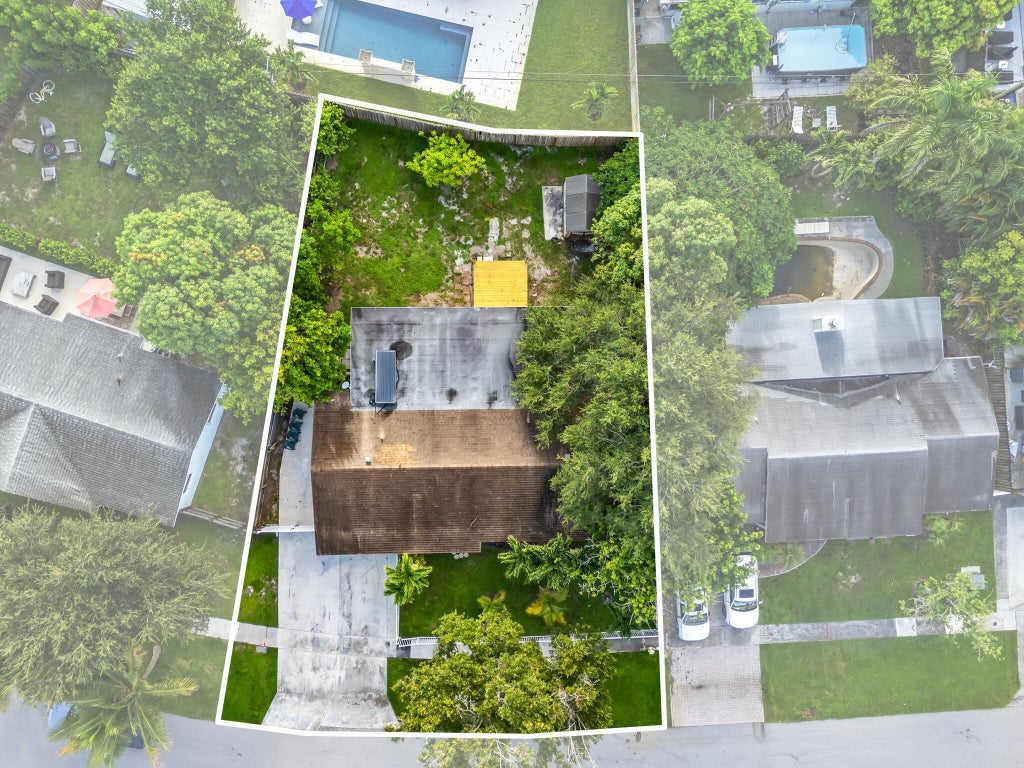 Photo of 3428 Capri Road, Palm Beach Gardens, FL 33410 (MLS # B26069125)
