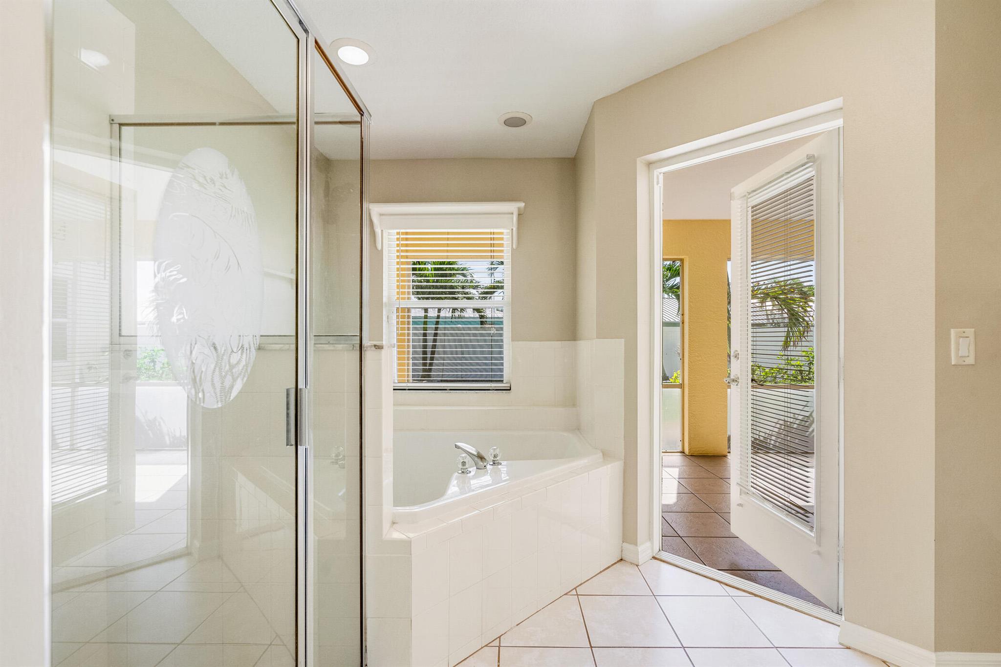 BEACHCOMBER PHASE I - Residential