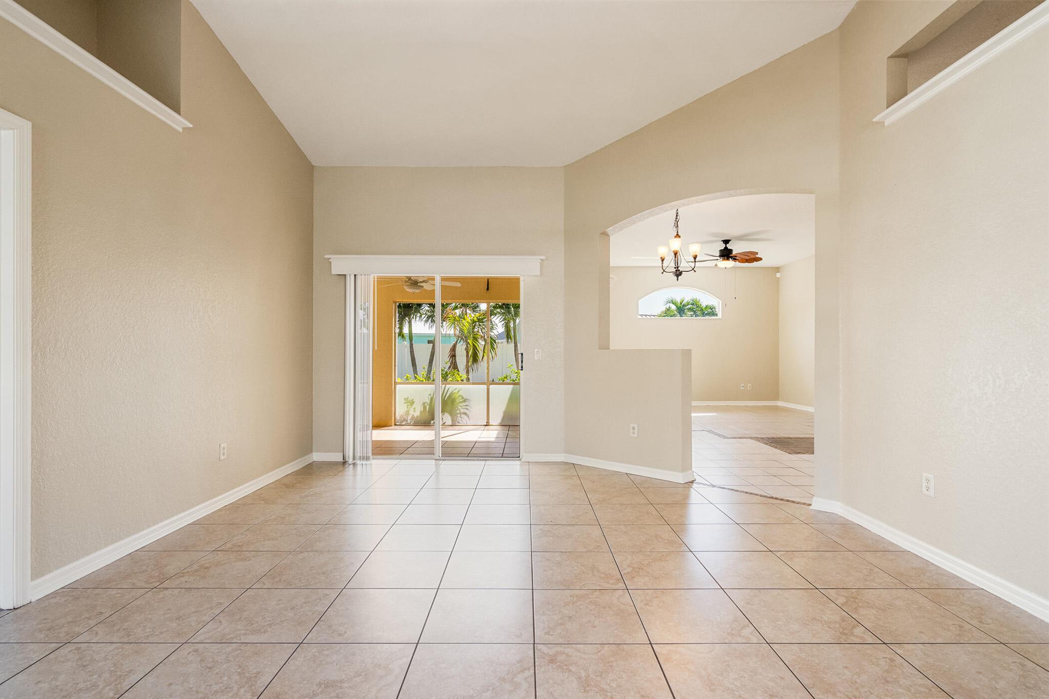 BEACHCOMBER PHASE I - Residential
