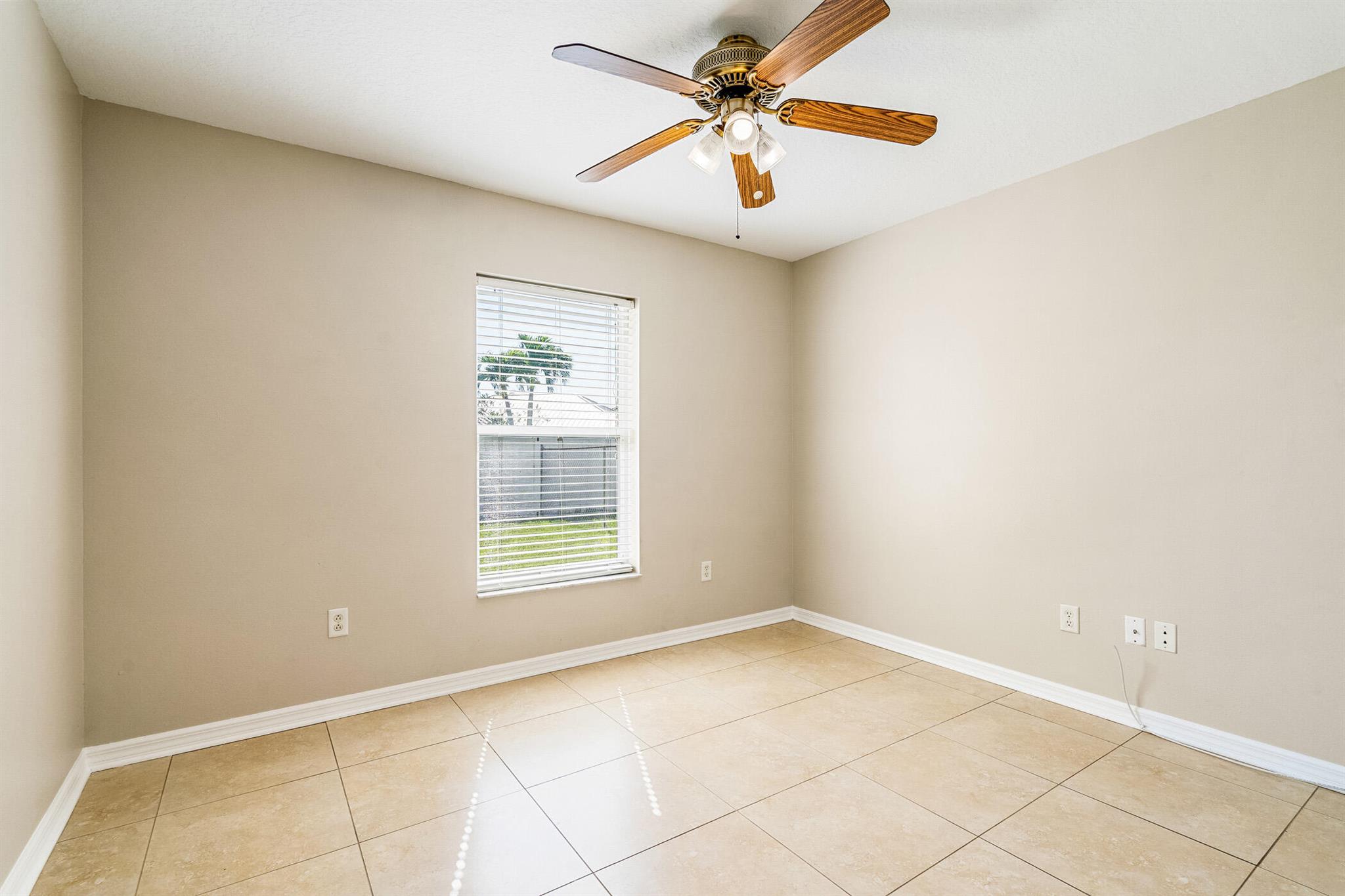 BEACHCOMBER PHASE I - Residential