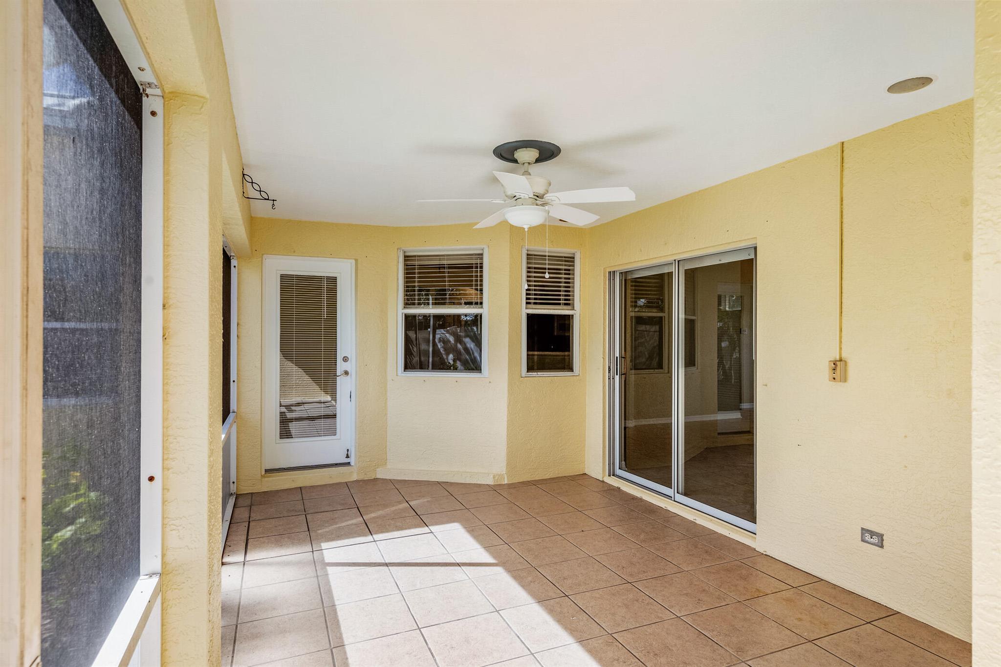 BEACHCOMBER PHASE I - Residential