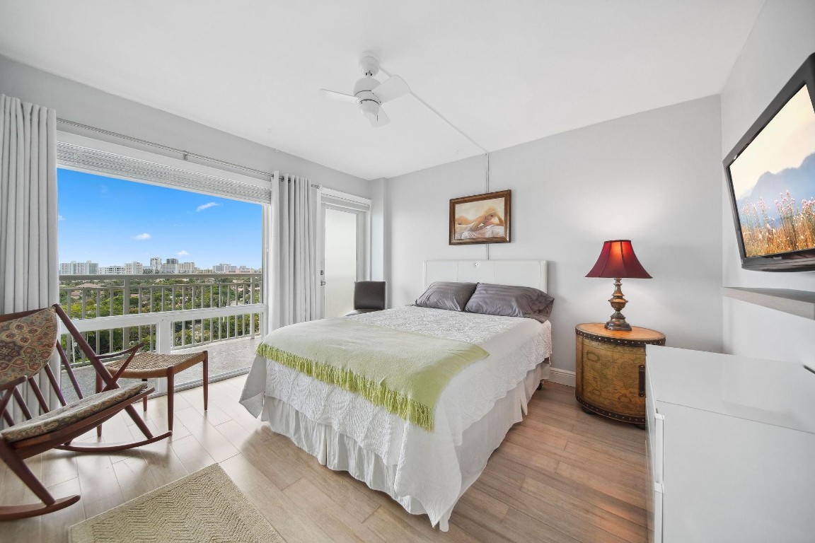 waters edge condo - Residential