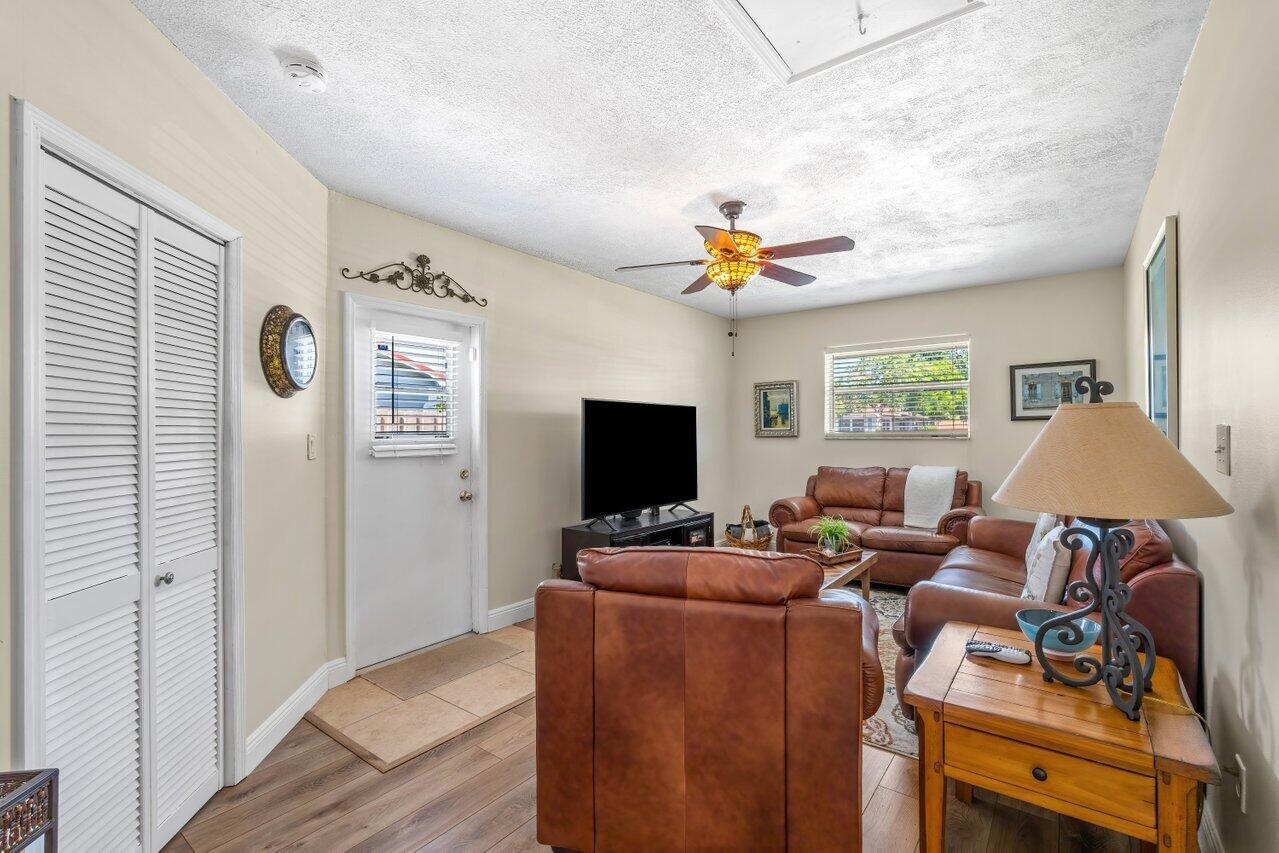 FLORAL PARK - Residential