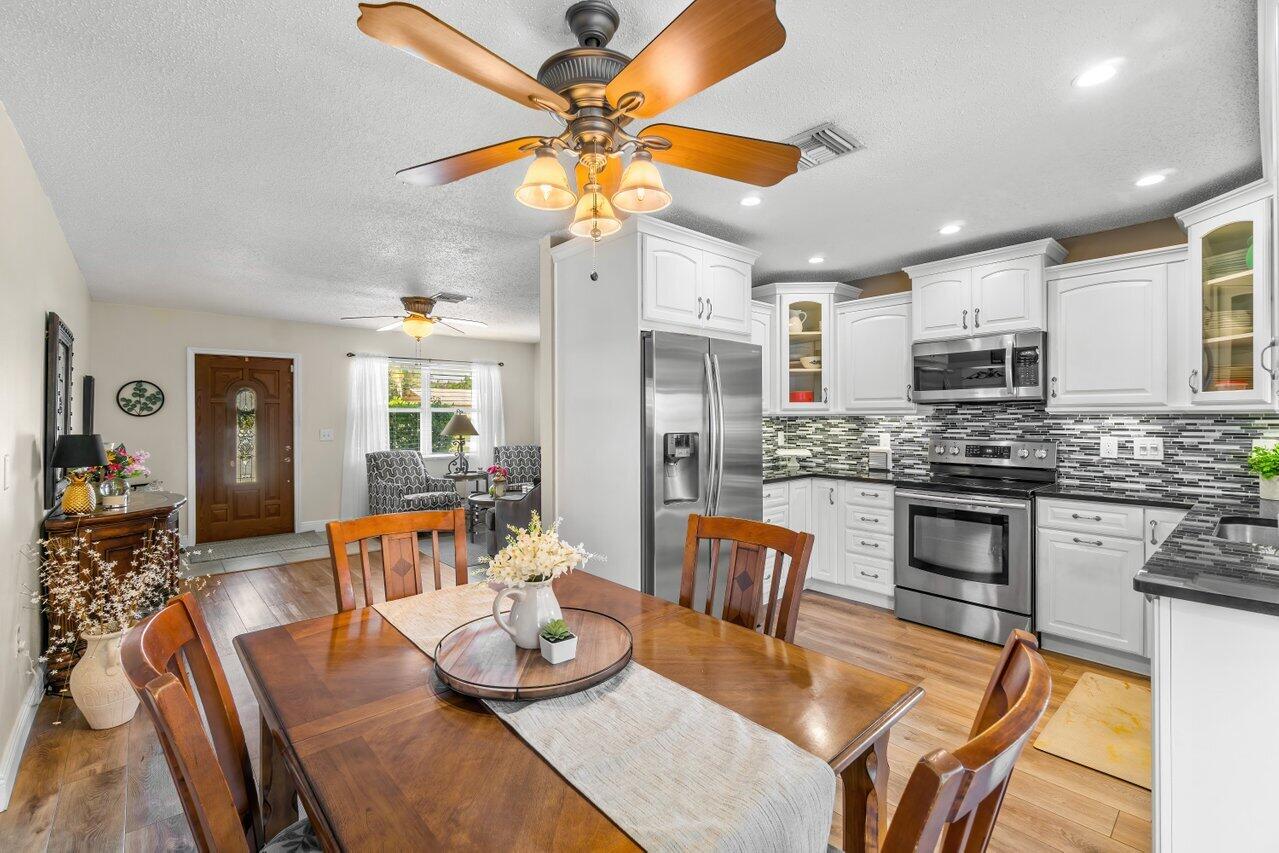 FLORAL PARK - Residential