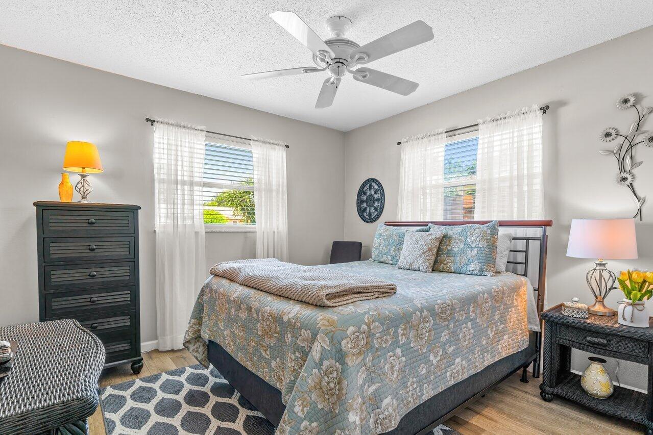 FLORAL PARK - Residential