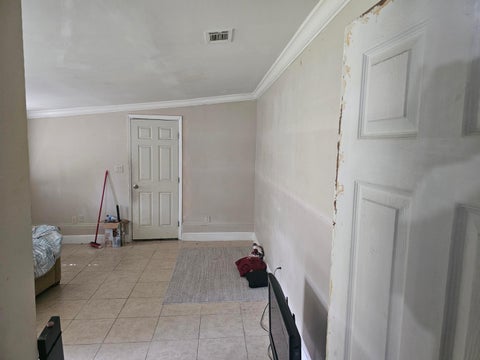 Tiny photo for 6134 HOGAN CREEK Road, Margate, FL 33063 (MLS # B26065033)