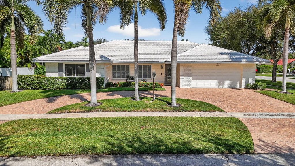 Photo of 801 SW 16th Street, Boca Raton, FL 33486 (MLS # R11134738)