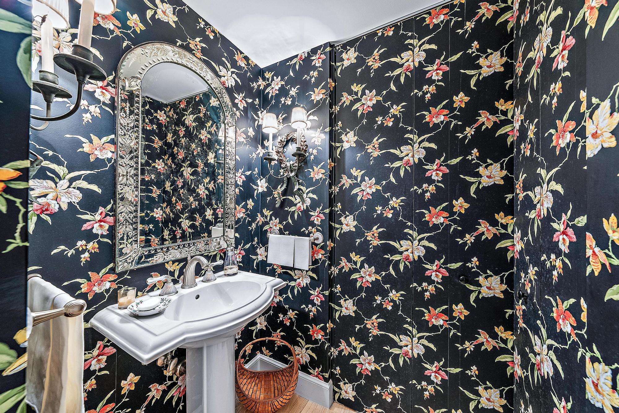 2500 Building - Residential