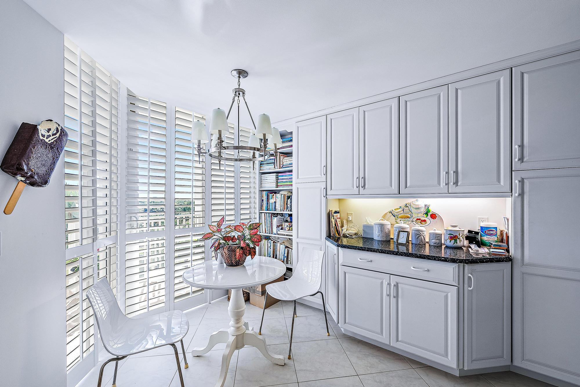 2500 Building - Residential