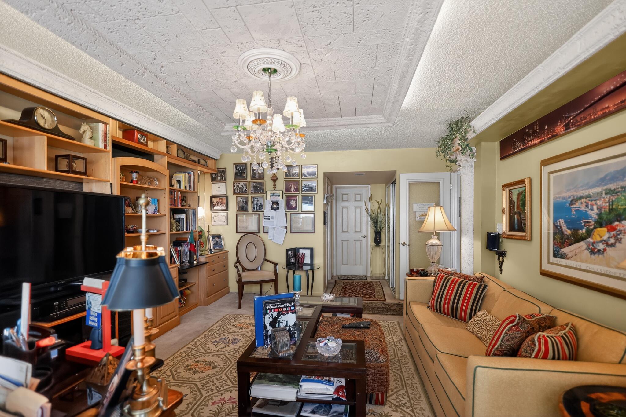 SOUTHPOINT CONDO - Residential