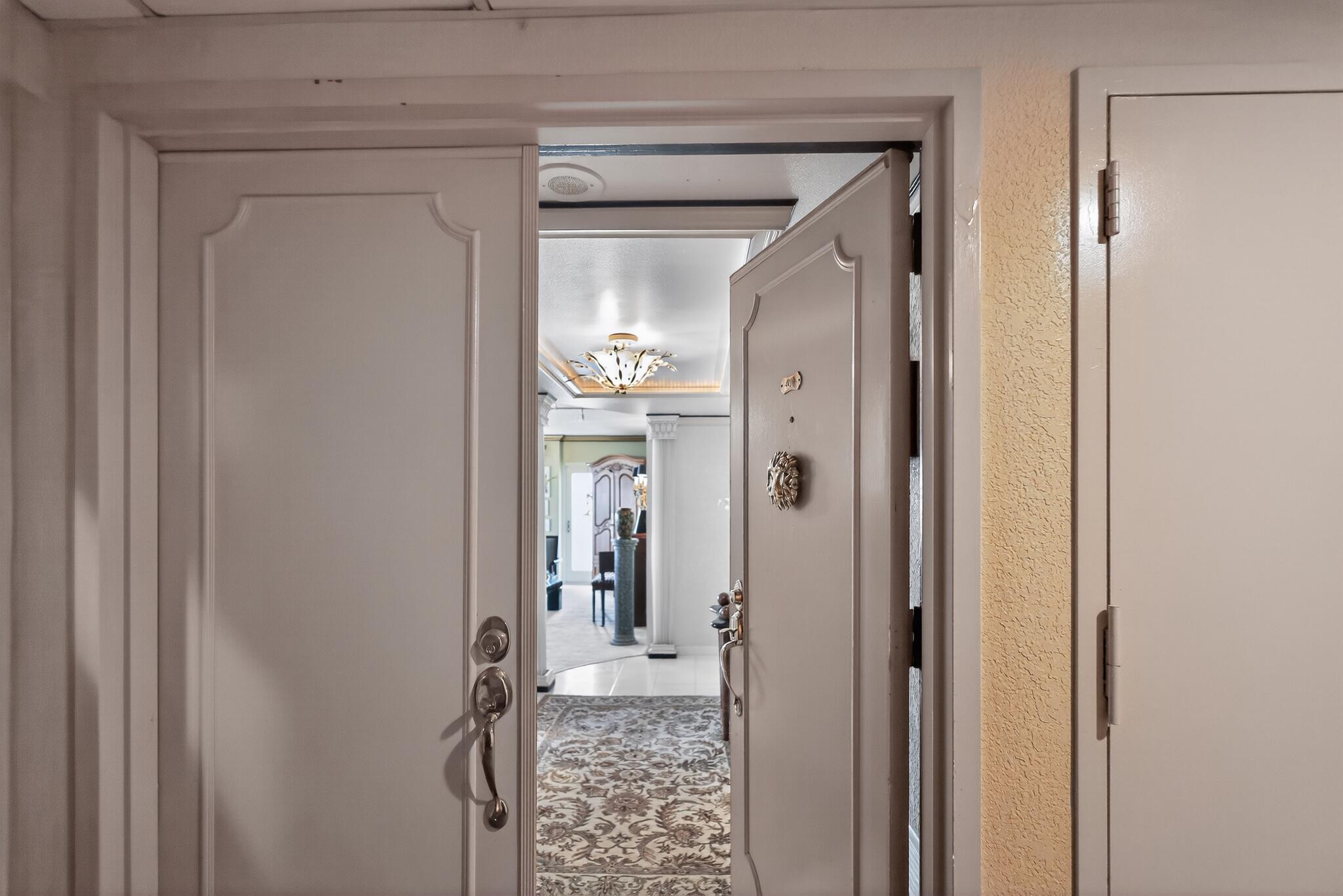 SOUTHPOINT CONDO - Residential