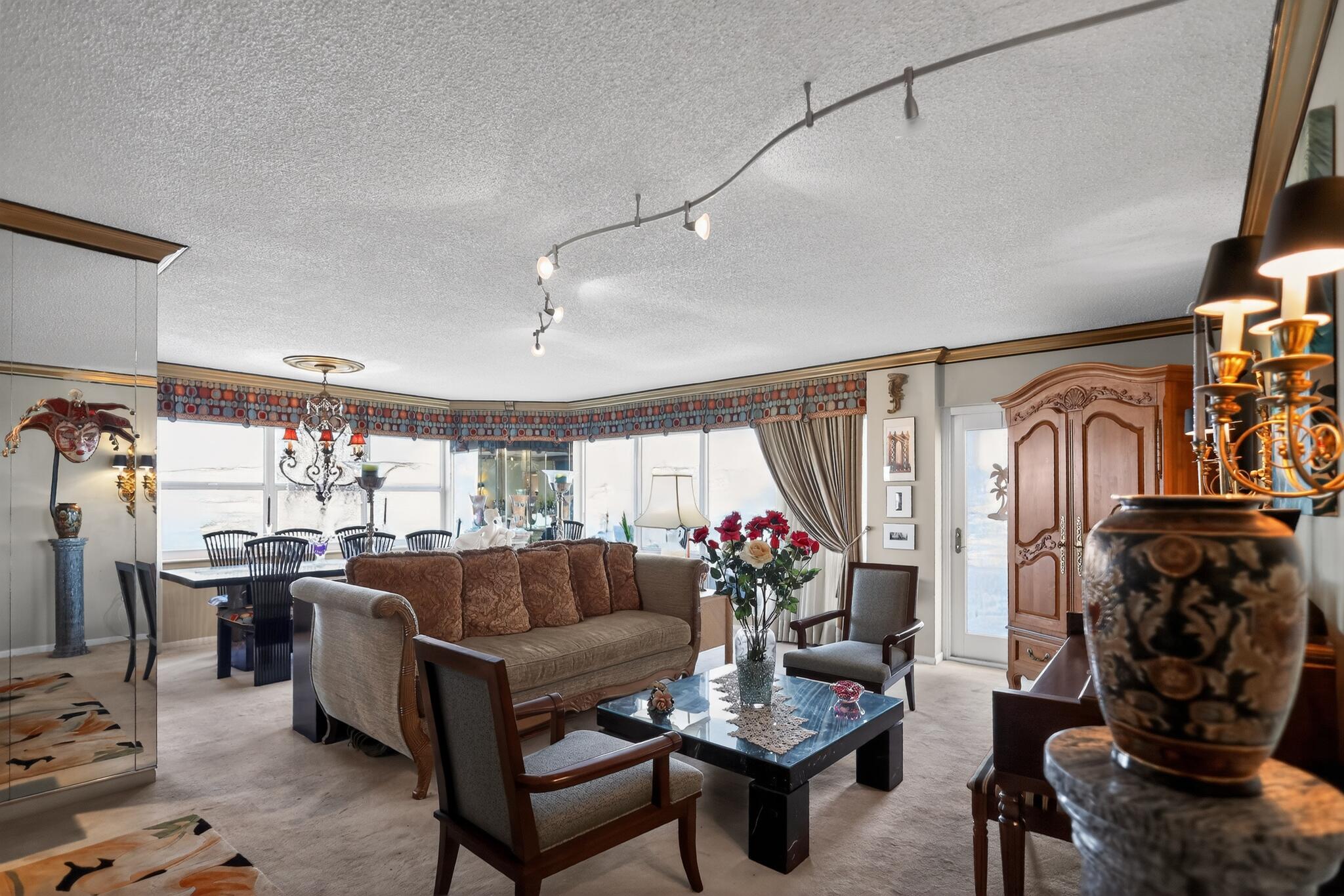 SOUTHPOINT CONDO - Residential