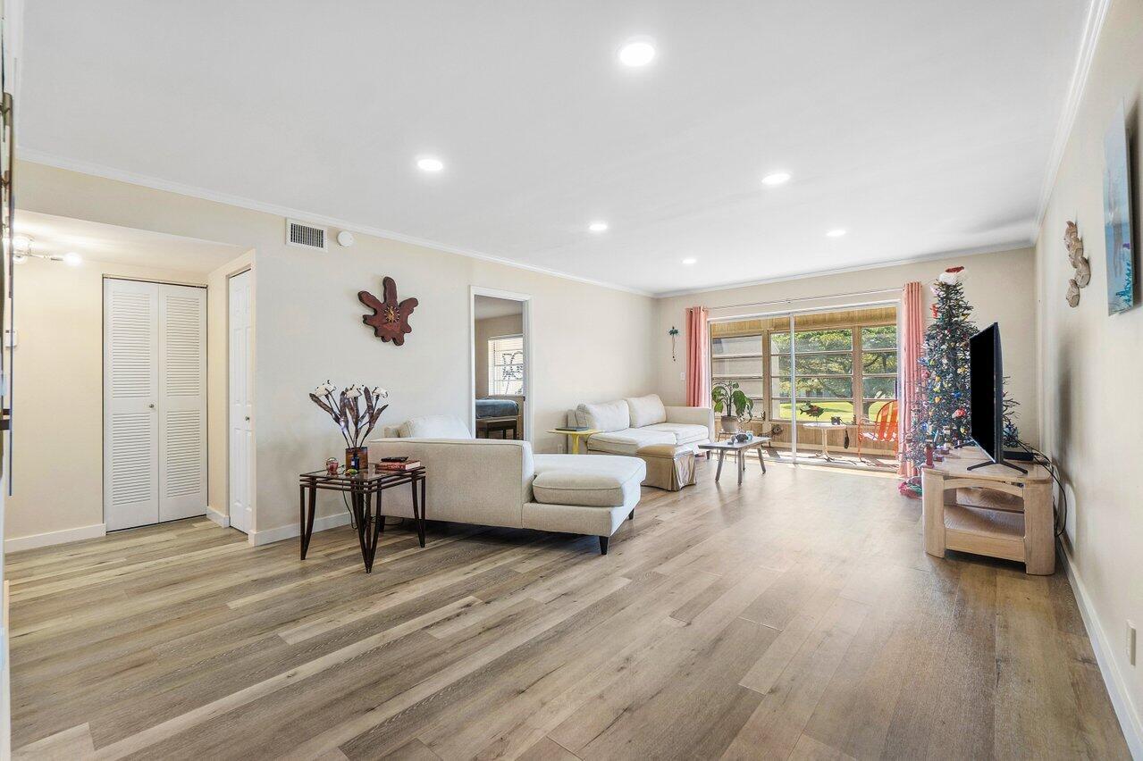 148 Lake Constance Drive 148