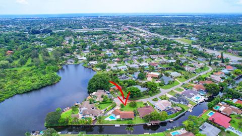 6797 Bayshore Drive Lake Worth FL 33462