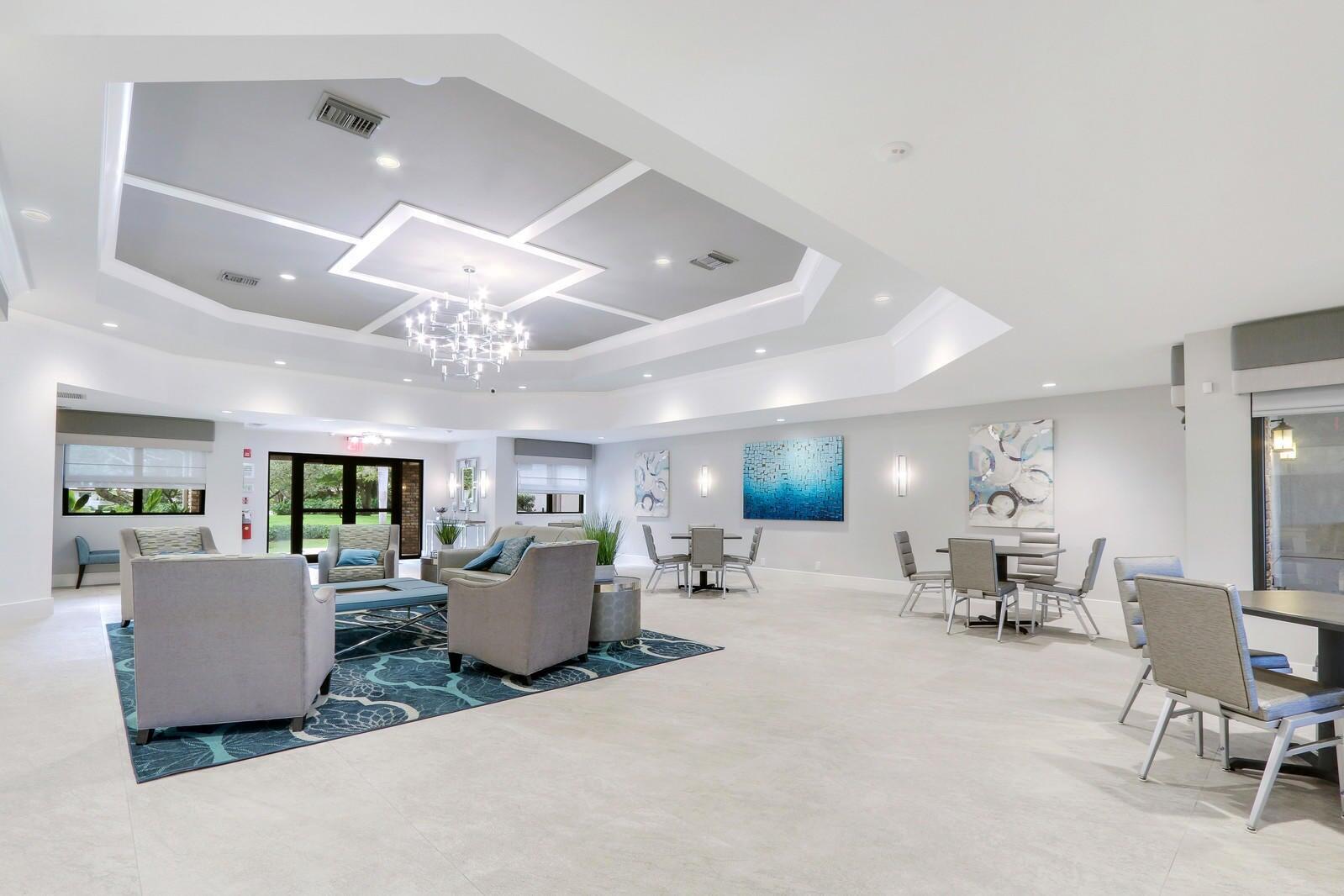 WOODFIELD HUNT CLUB - Residential