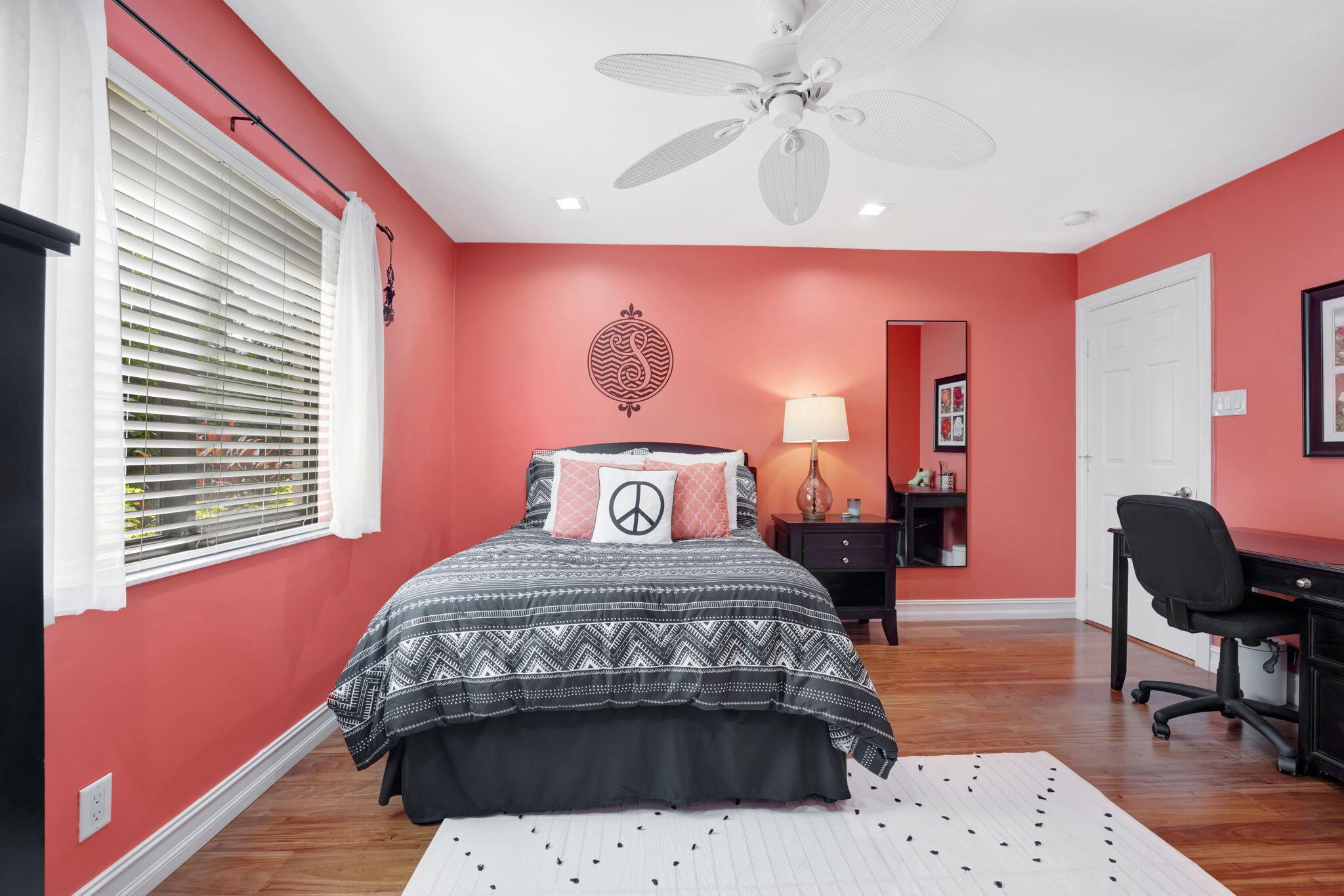 WOODFIELD HUNT CLUB - Residential