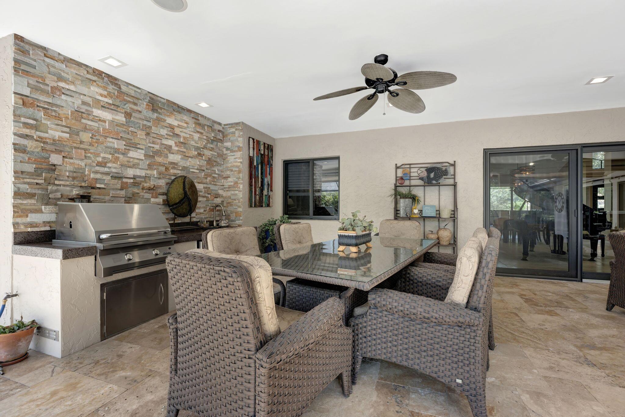 WOODFIELD HUNT CLUB - Residential