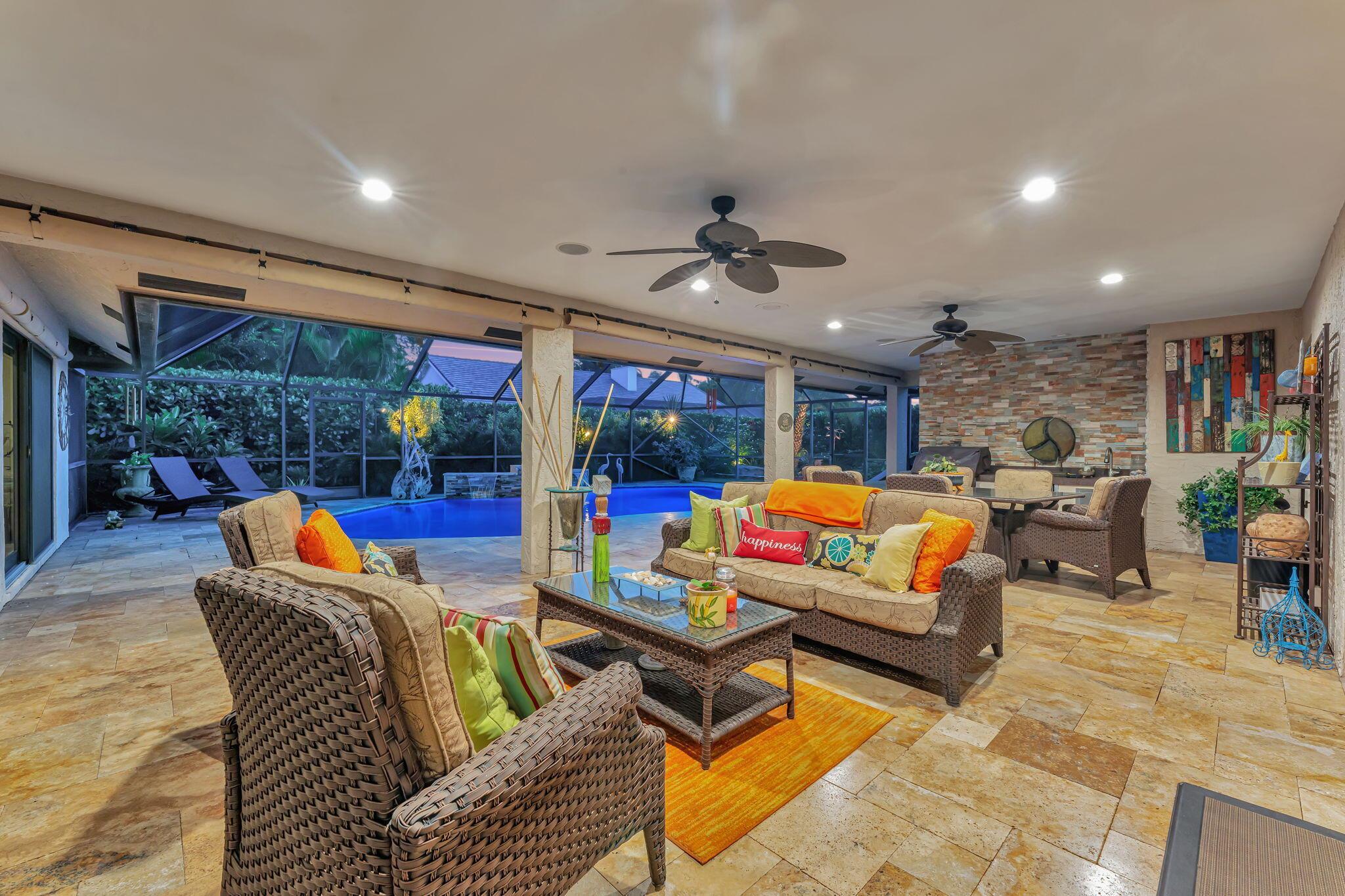 WOODFIELD HUNT CLUB - Residential