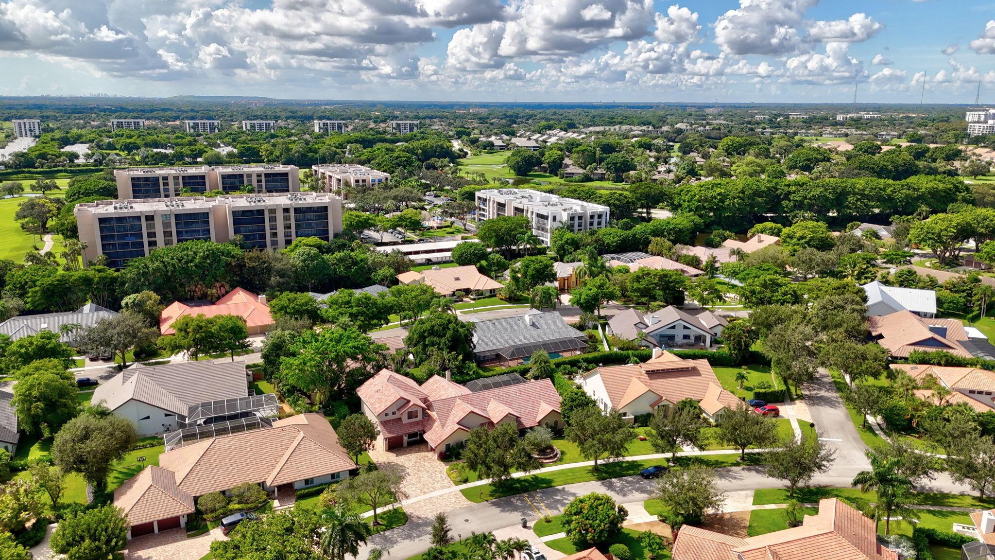 WOODFIELD HUNT CLUB - Residential