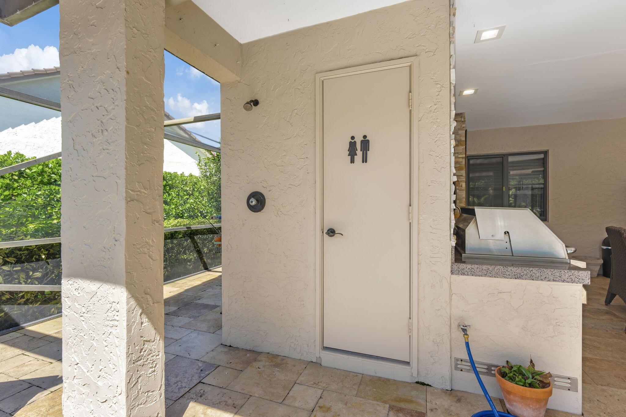 WOODFIELD HUNT CLUB - Residential