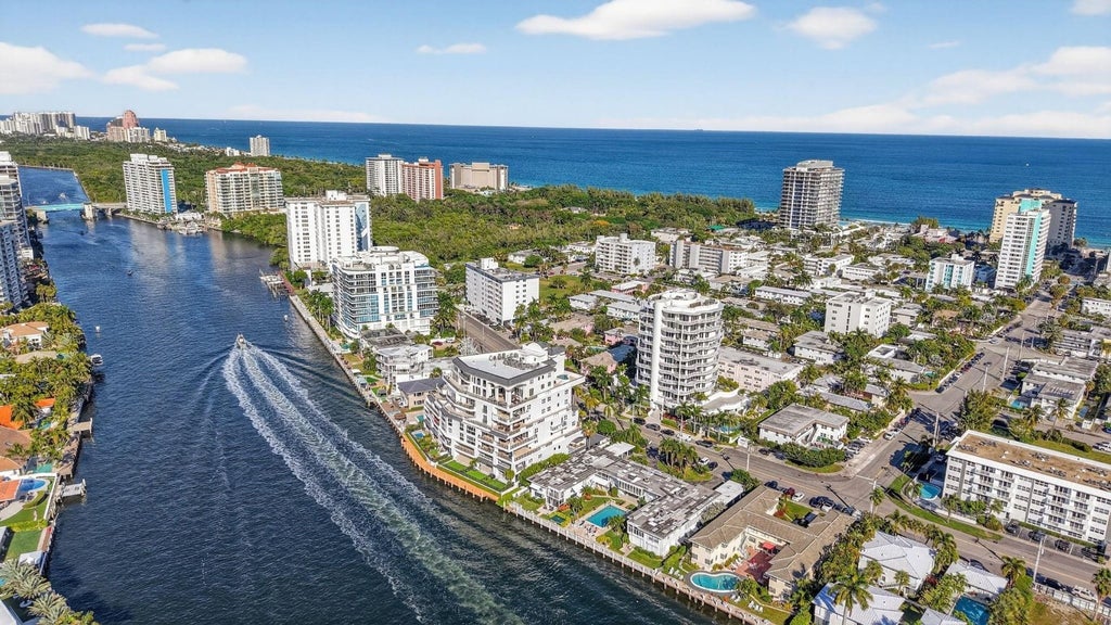 Photo of 612 Bayshore Drive #702, Fort Lauderdale, FL 33304 (MLS # F10541324)