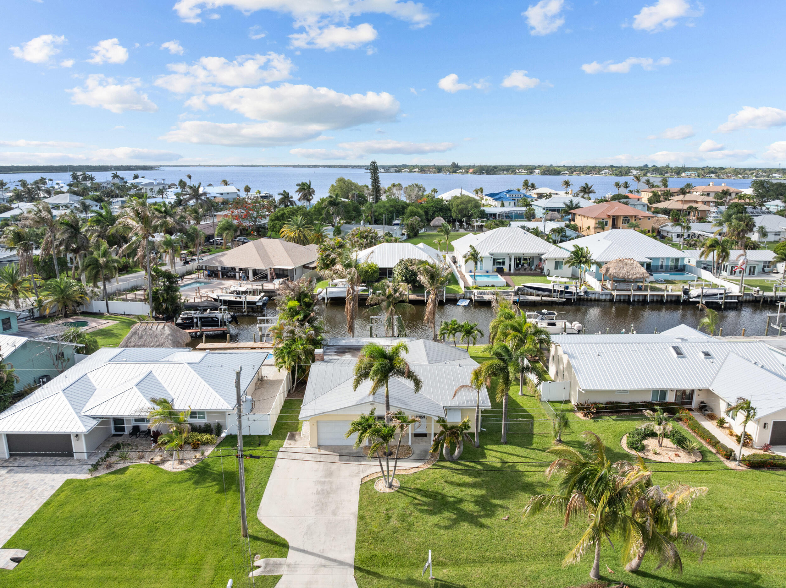 LIGHTHOUSE POINT - Residential