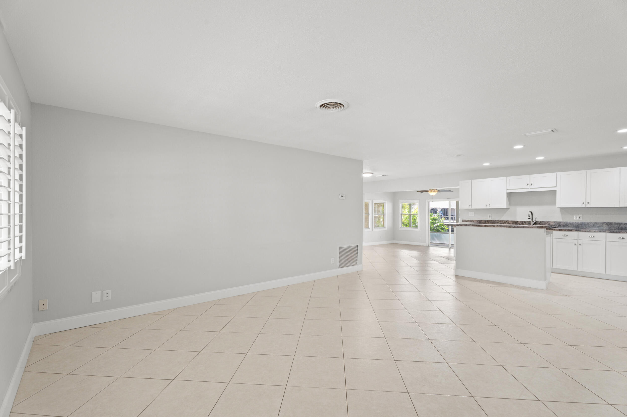LIGHTHOUSE POINT - Residential
