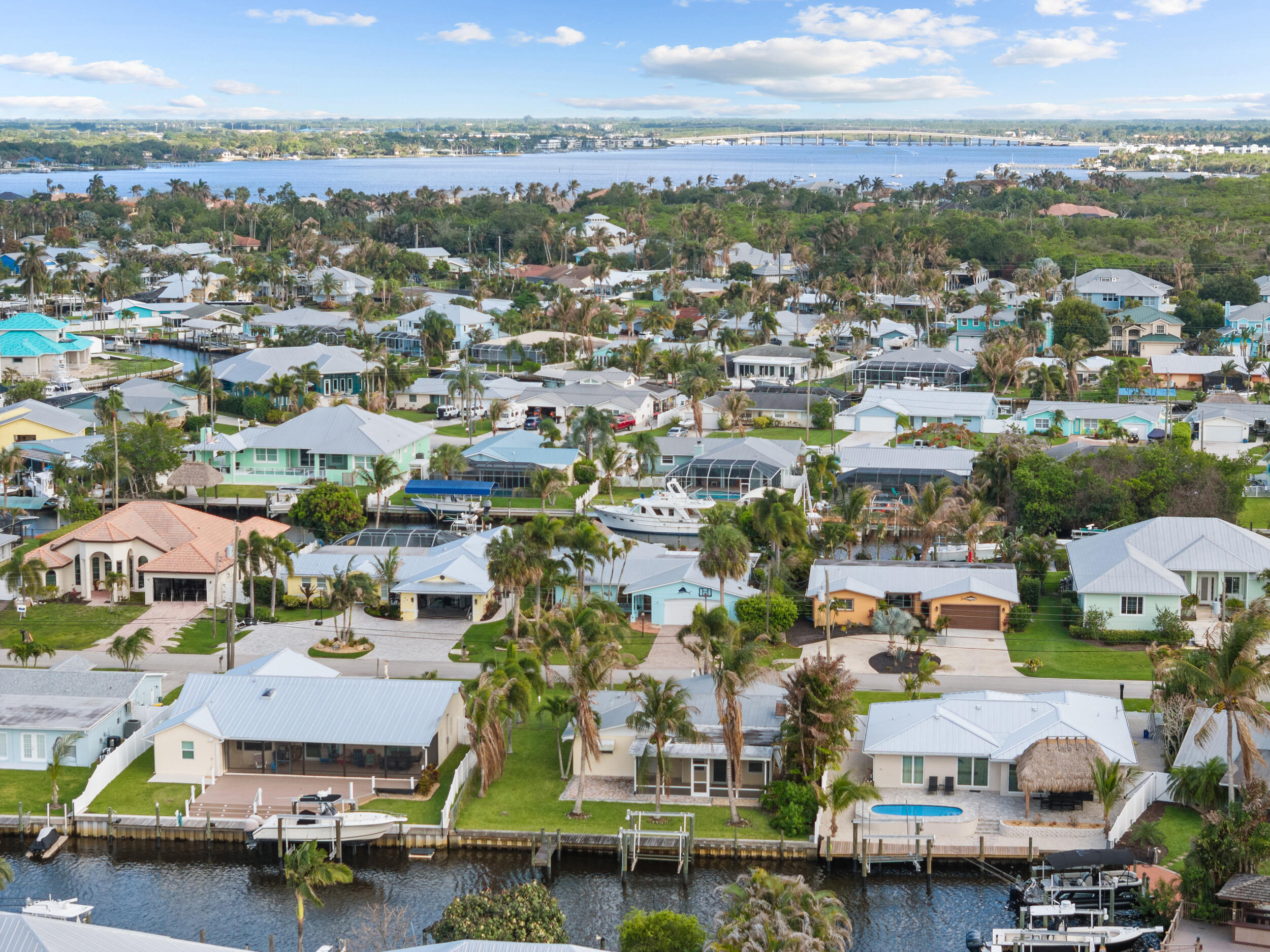 LIGHTHOUSE POINT - Residential
