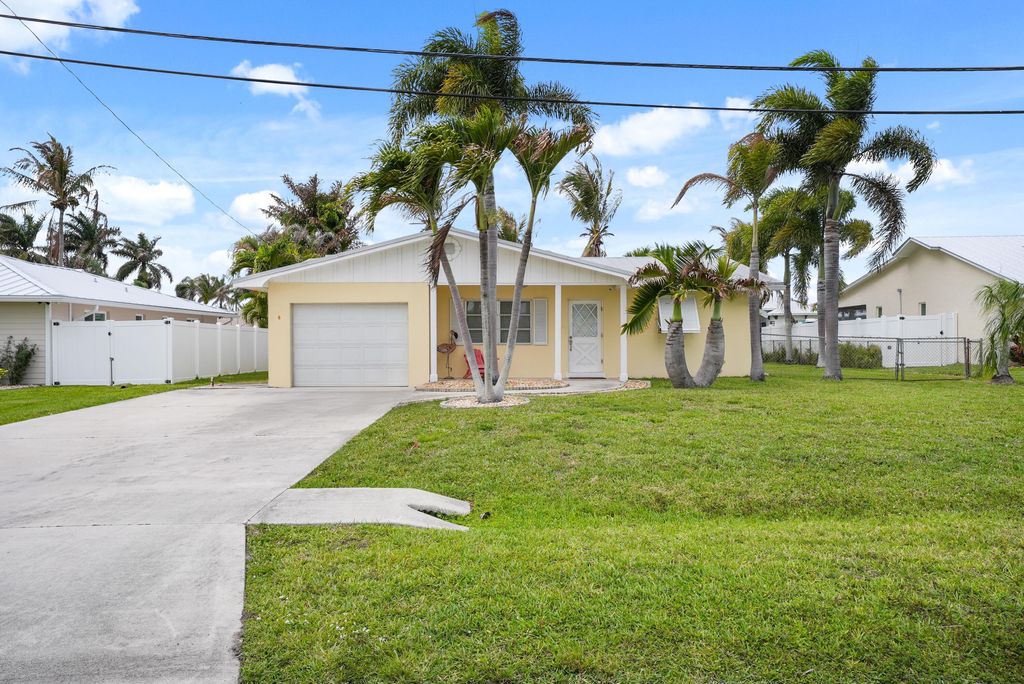 Photo of 1459 SW Seahawk Way, Palm City, FL 34990 (MLS # B26020731)