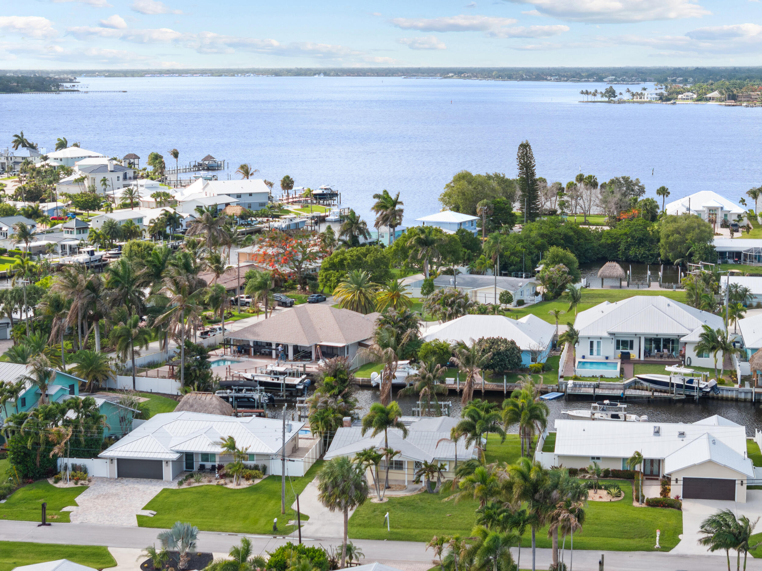 LIGHTHOUSE POINT - Residential