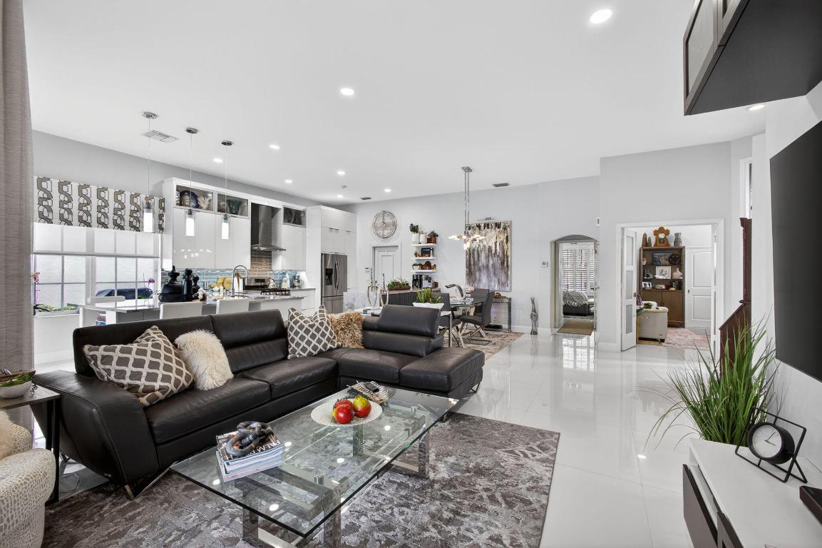 IBIS GOLF AND COUNTRY CLUB - Residential