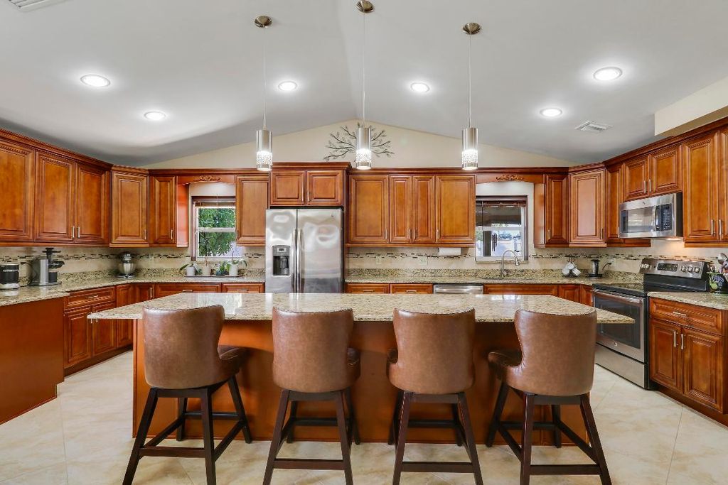 Photo of 10438 Pippin Lane, Royal Palm Beach, FL 33411 (MLS # R11135046)