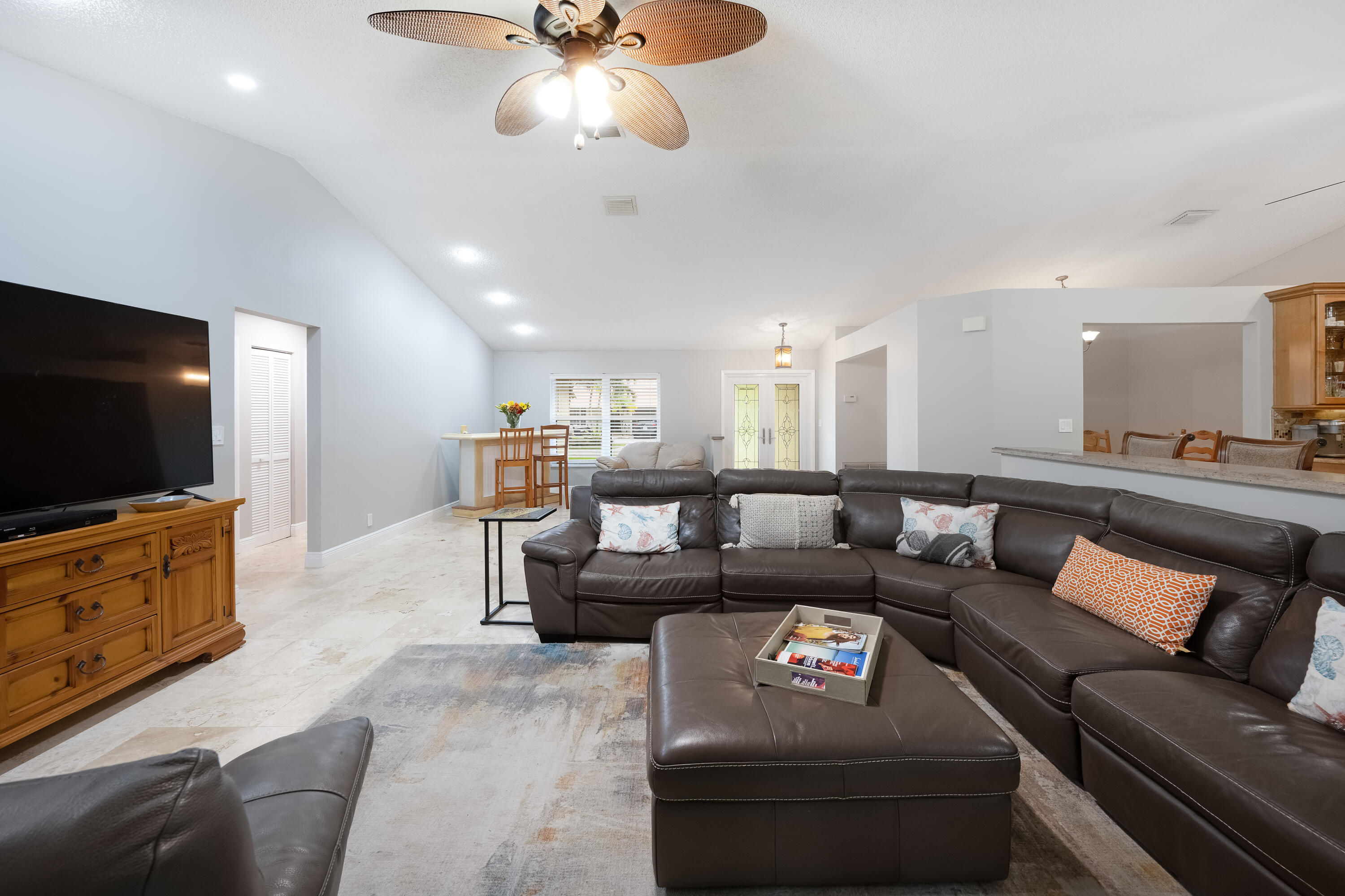 PINE RIDGE - Residential