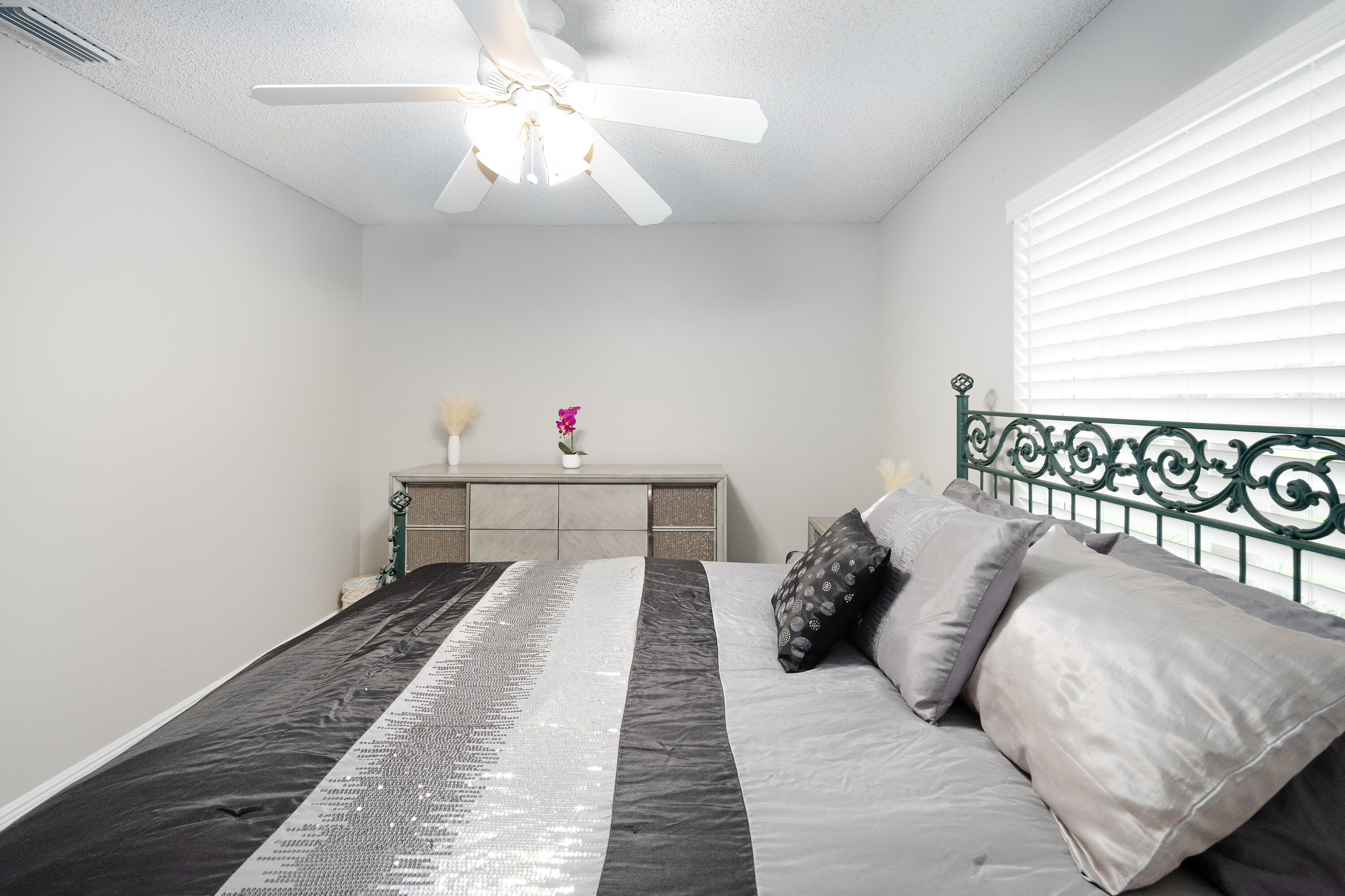 PINE RIDGE - Residential