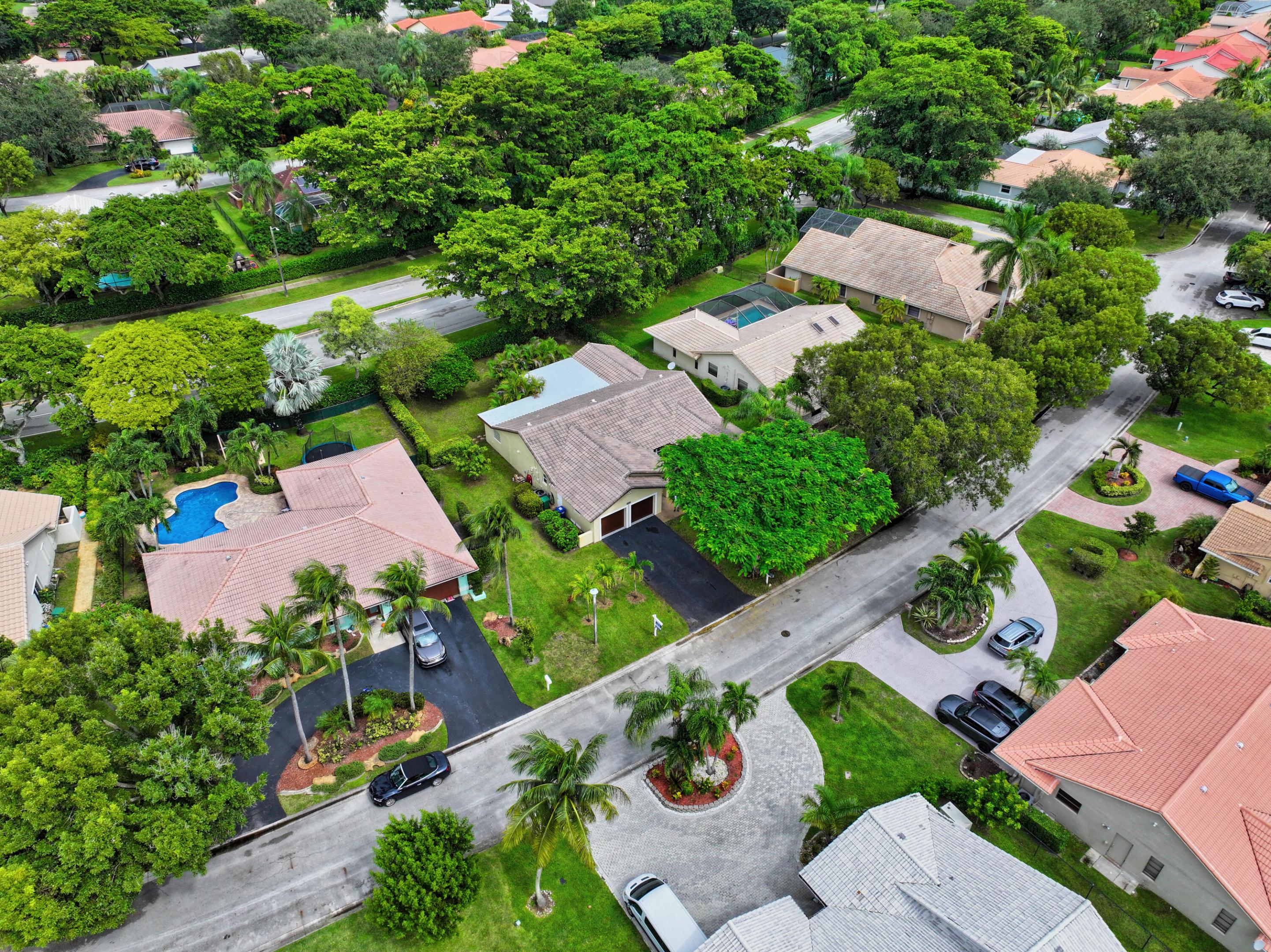 PINE RIDGE - Residential