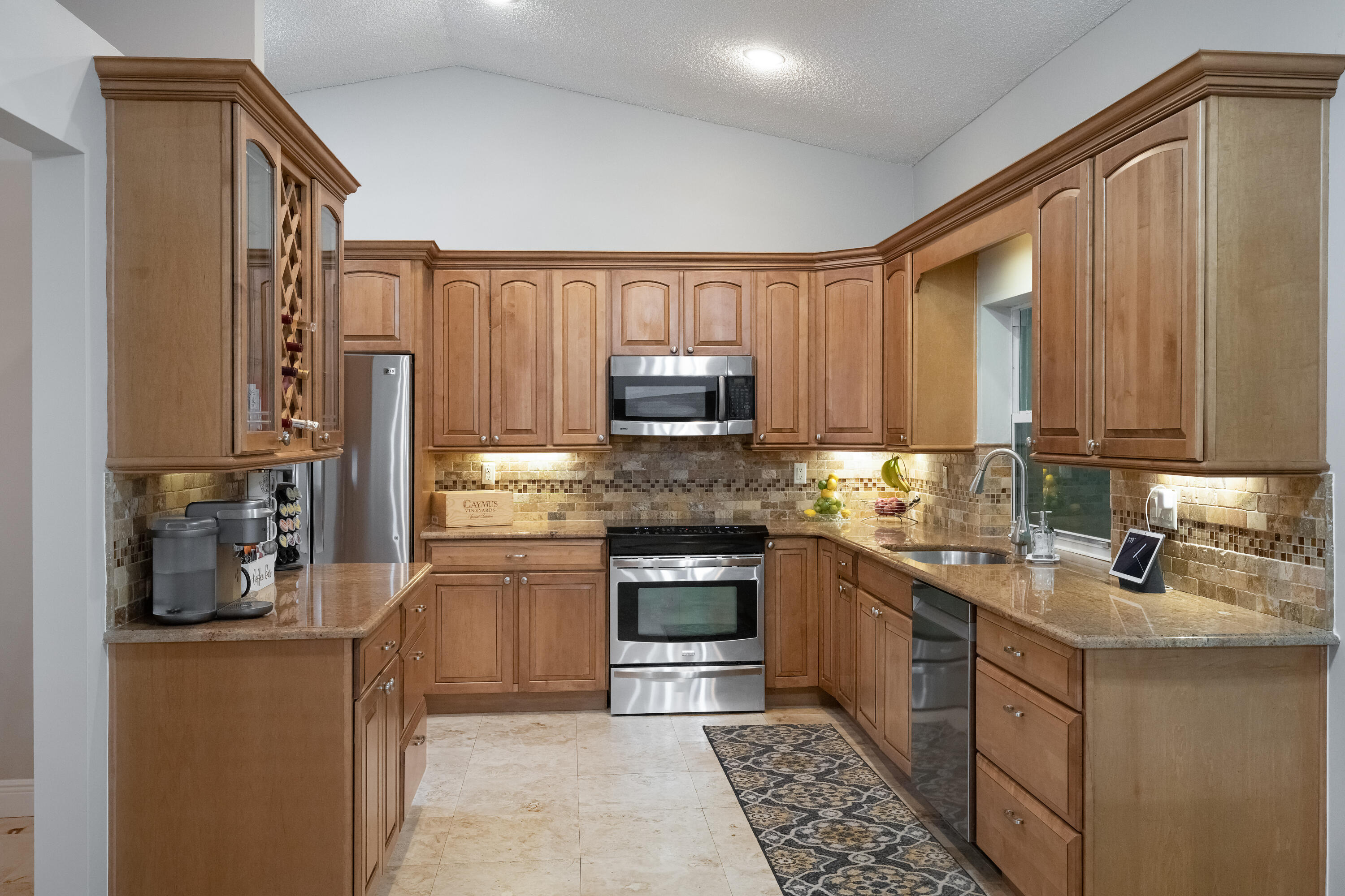 PINE RIDGE - Residential