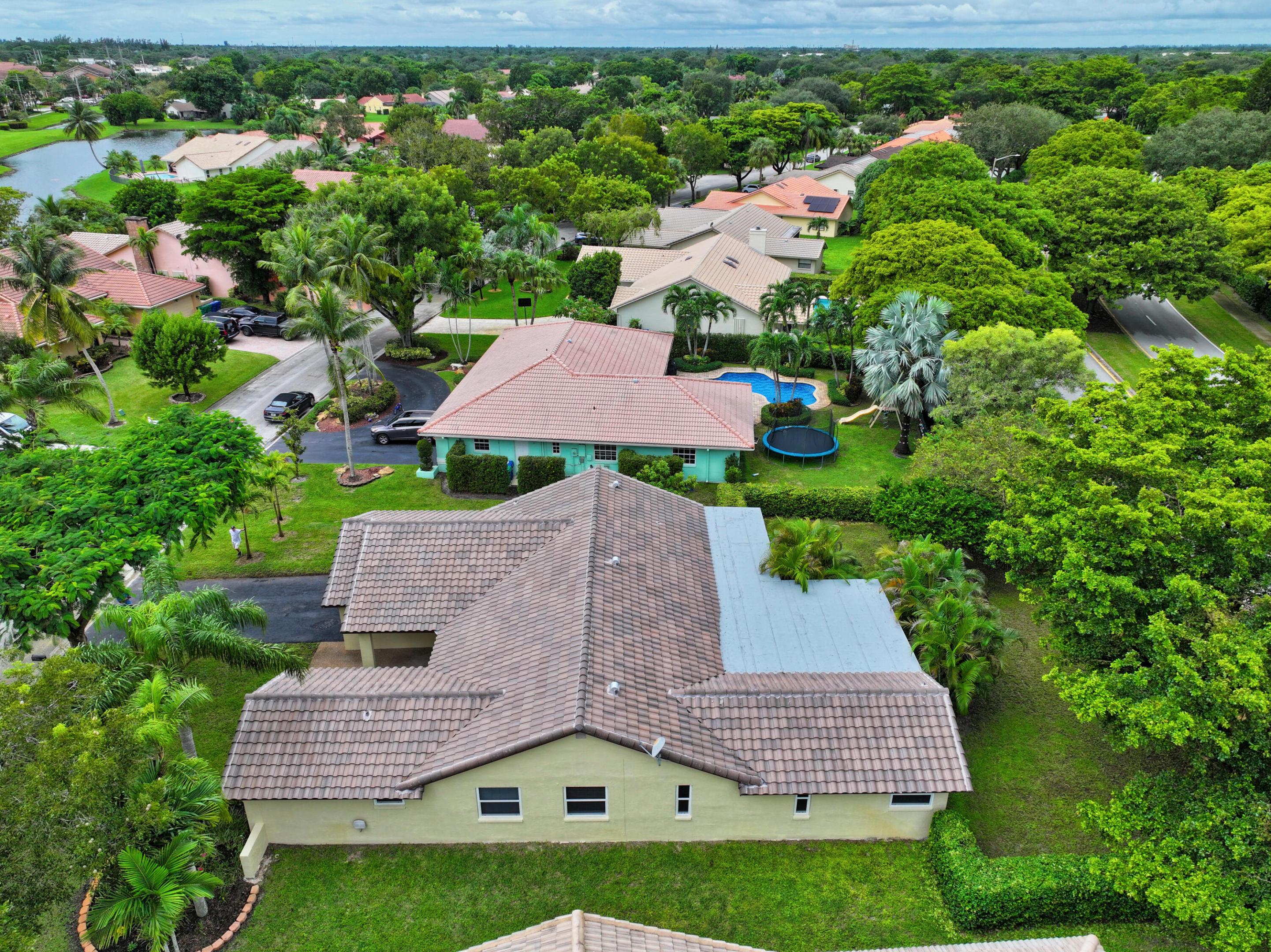 PINE RIDGE - Residential