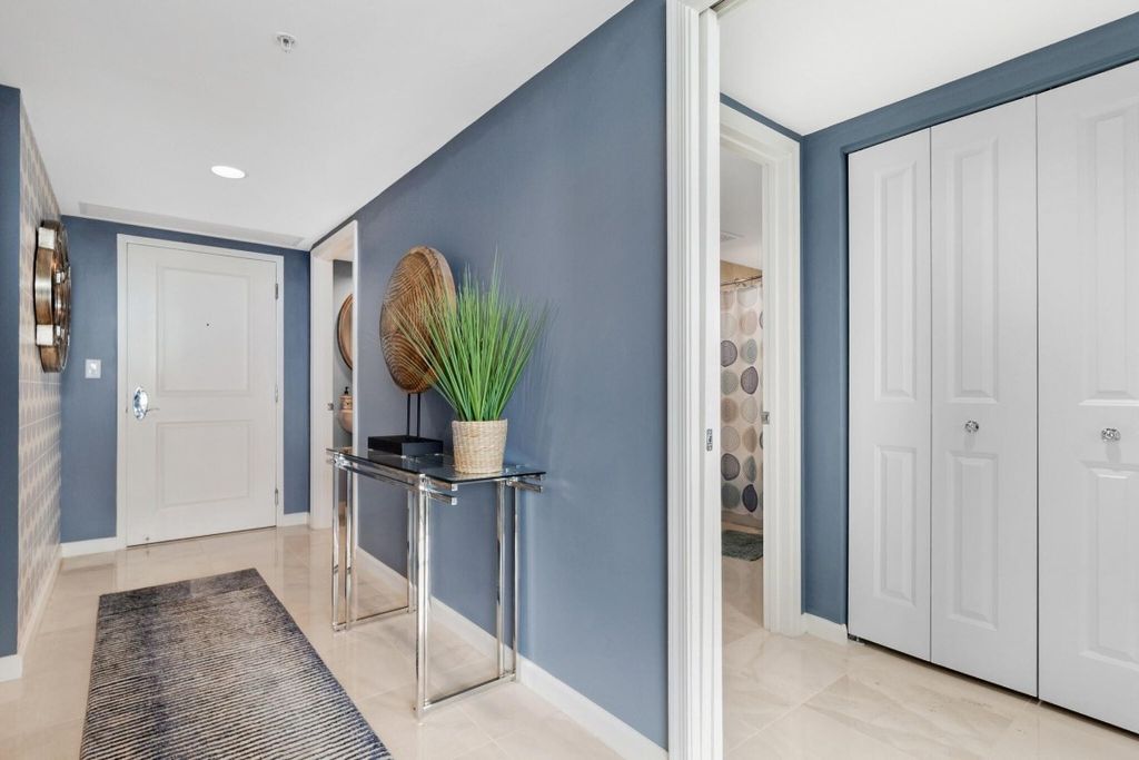 Photo of 610 W Las Olas Boulevard #1312N, Fort Lauderdale, FL 33312 (MLS # F10426114)