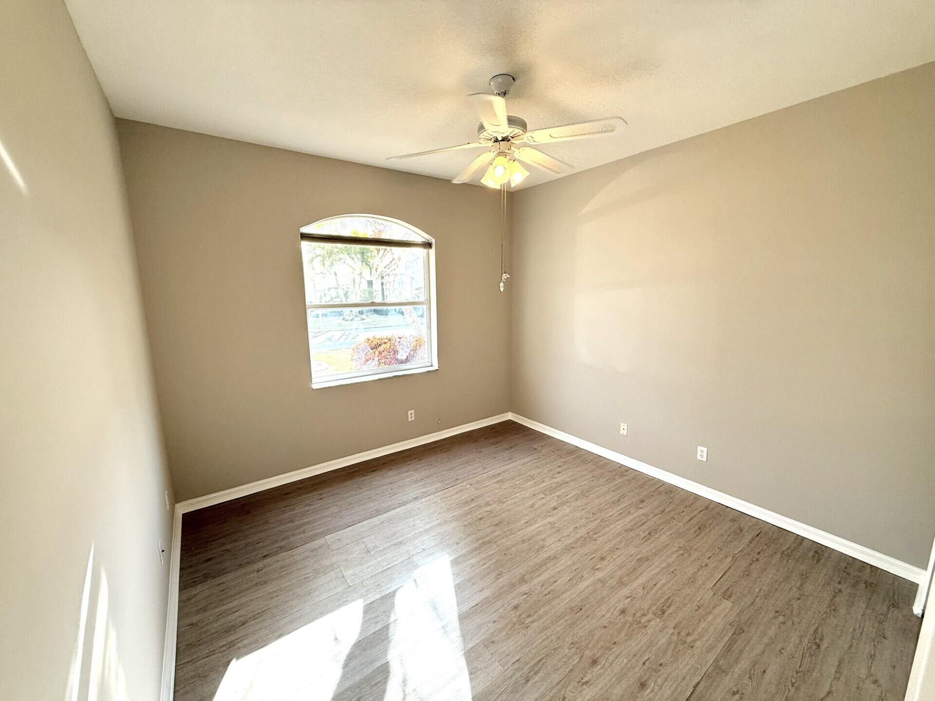 KINGS ISLE - Residential