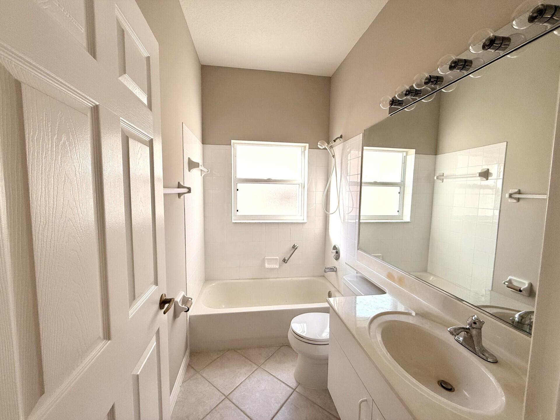 KINGS ISLE - Residential